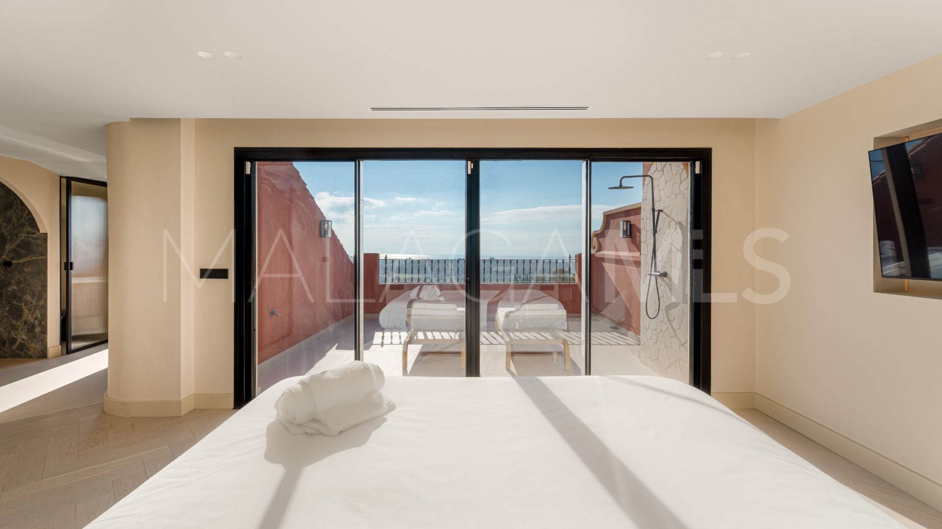 Atico duplex for sale with 4 bedrooms in Monte Halcones