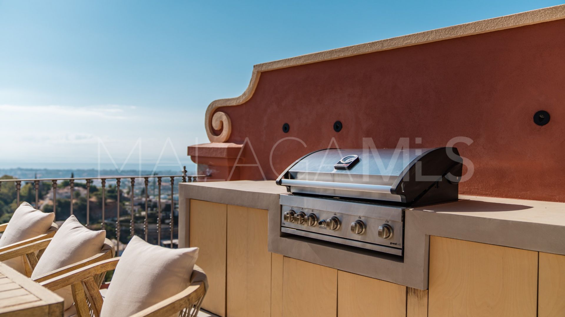 Atico duplex for sale with 4 bedrooms in Monte Halcones