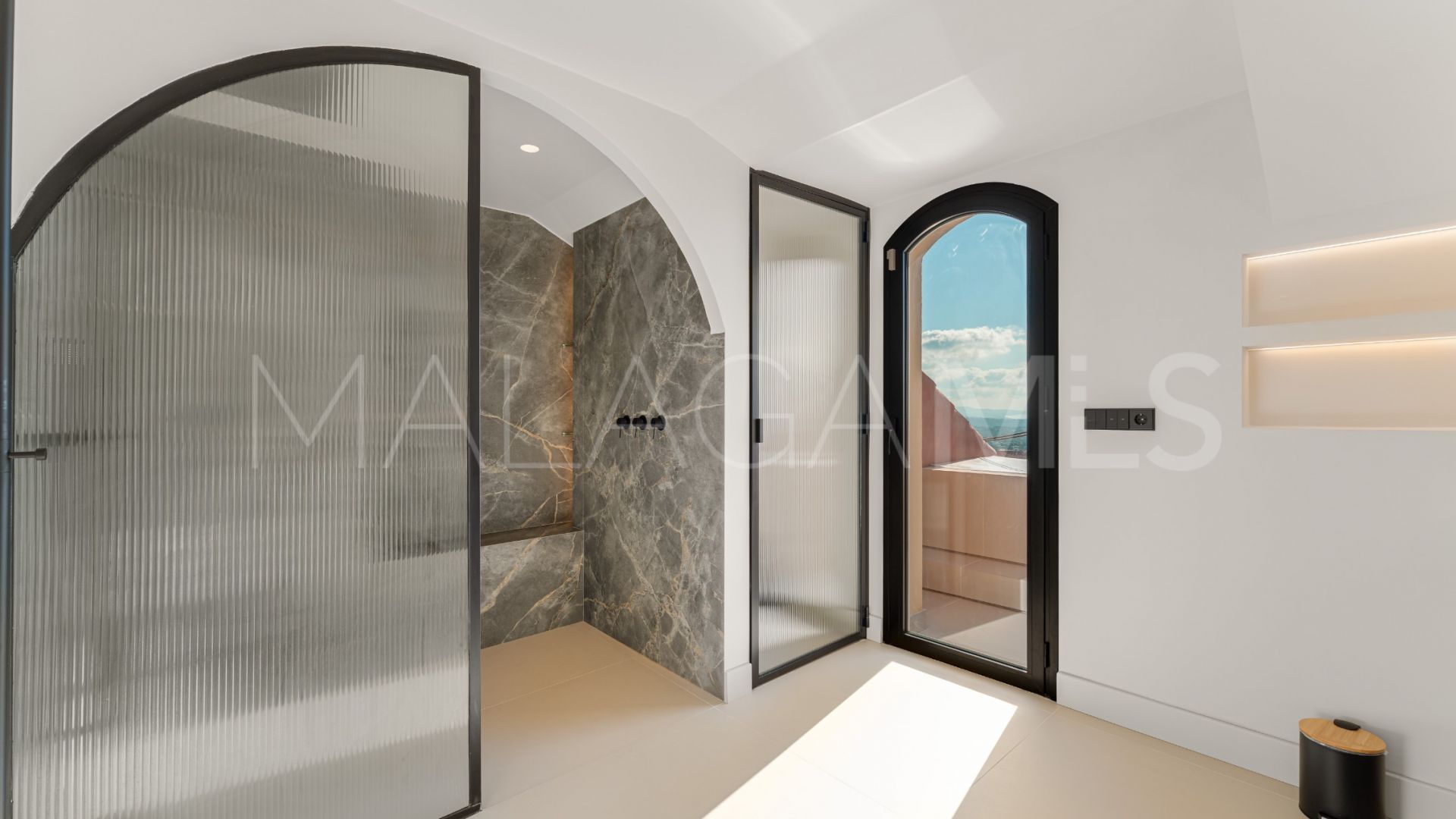 Atico duplex for sale with 4 bedrooms in Monte Halcones