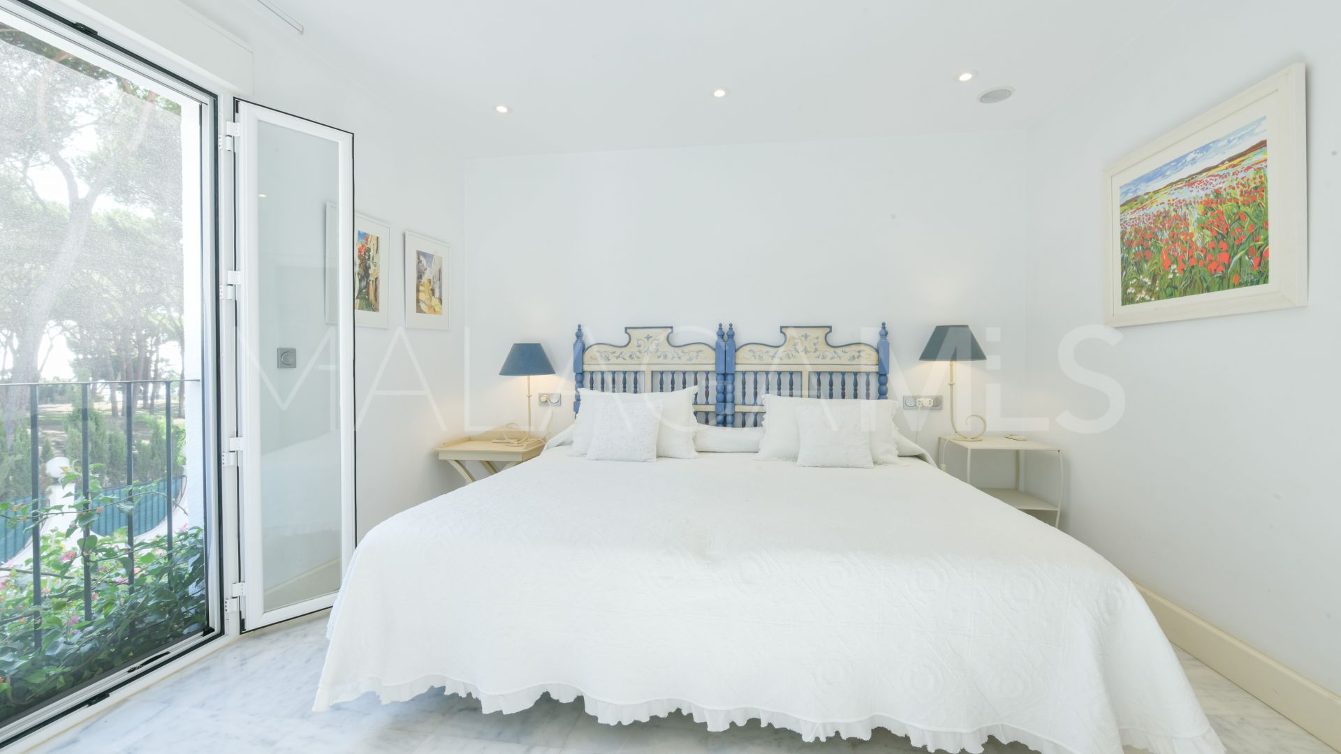 Town house for sale in Marbellamar