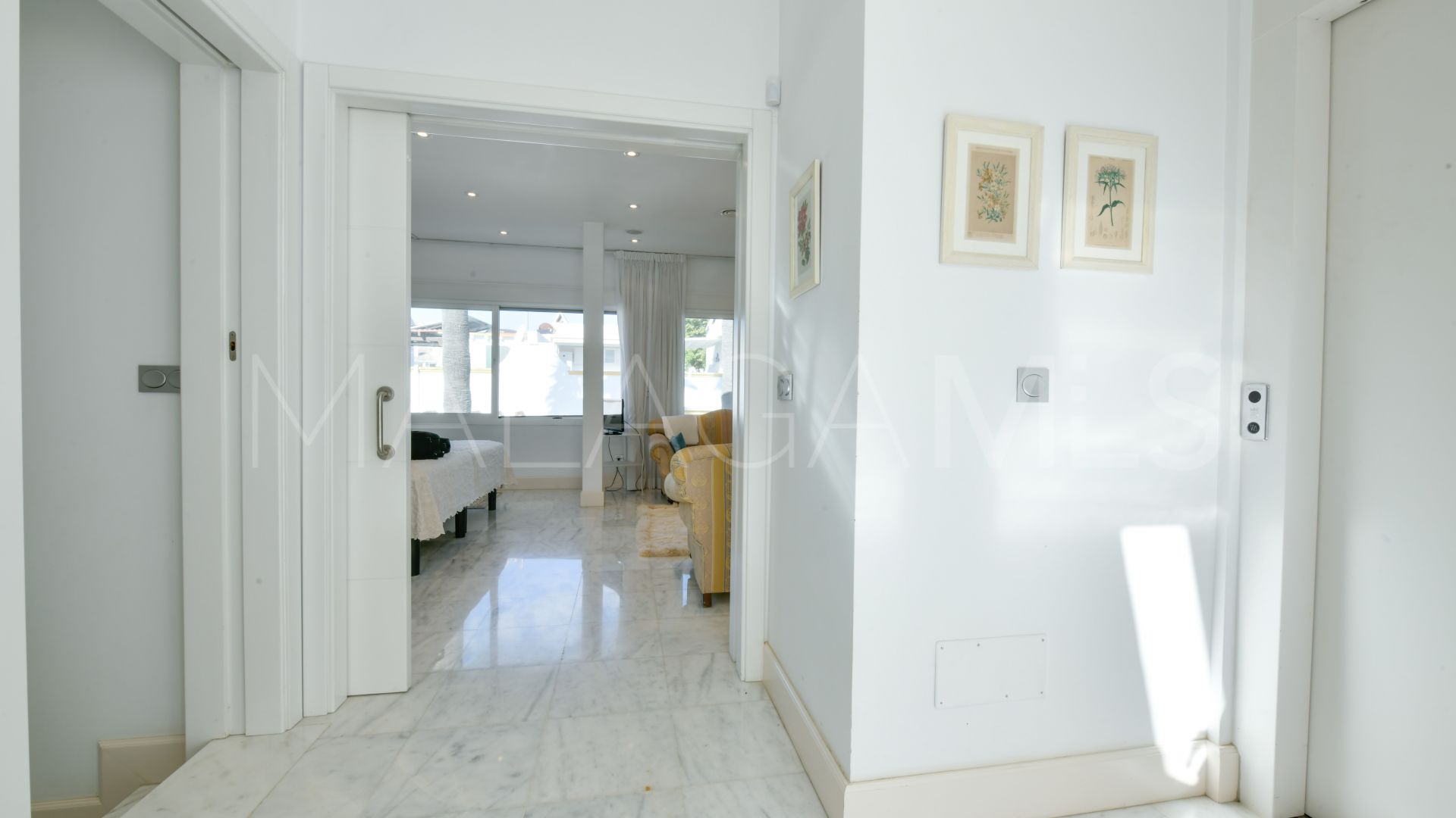 Town house for sale in Marbellamar