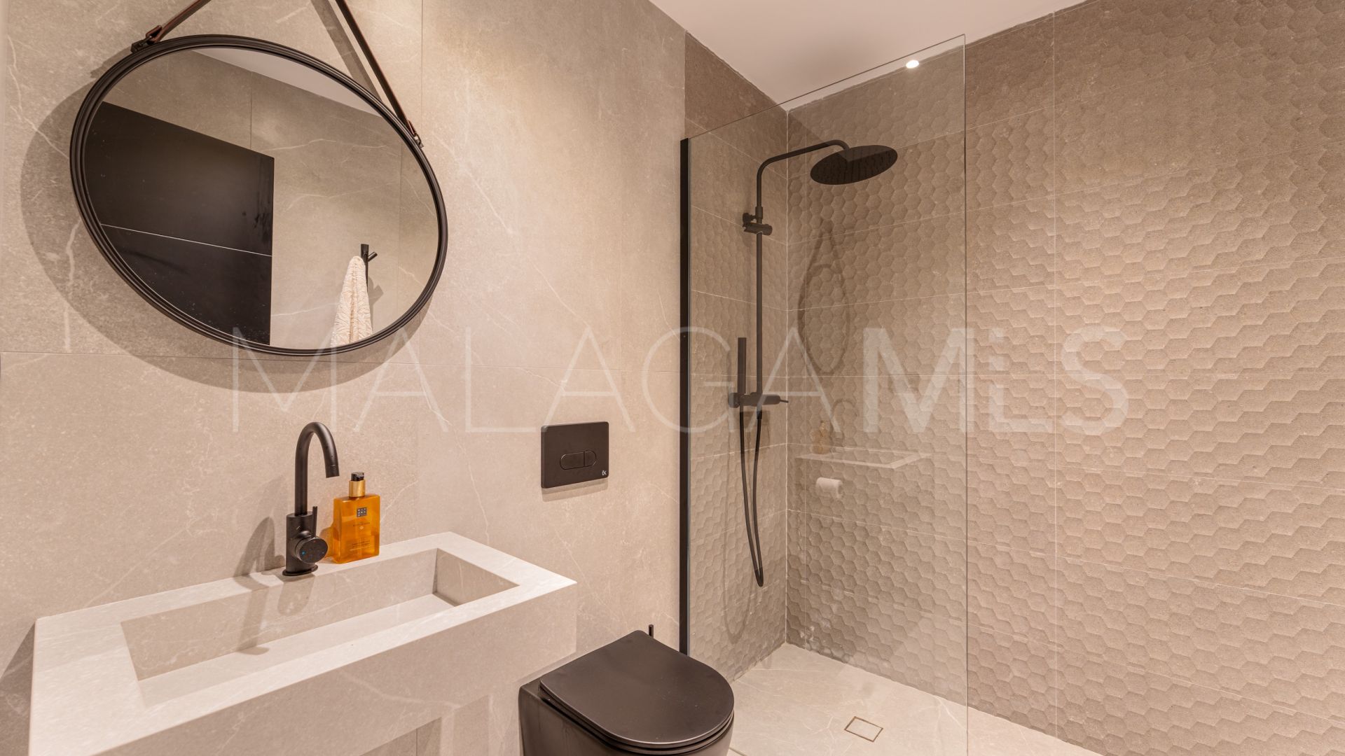 Villa for sale with 6 bedrooms in Monte Biarritz