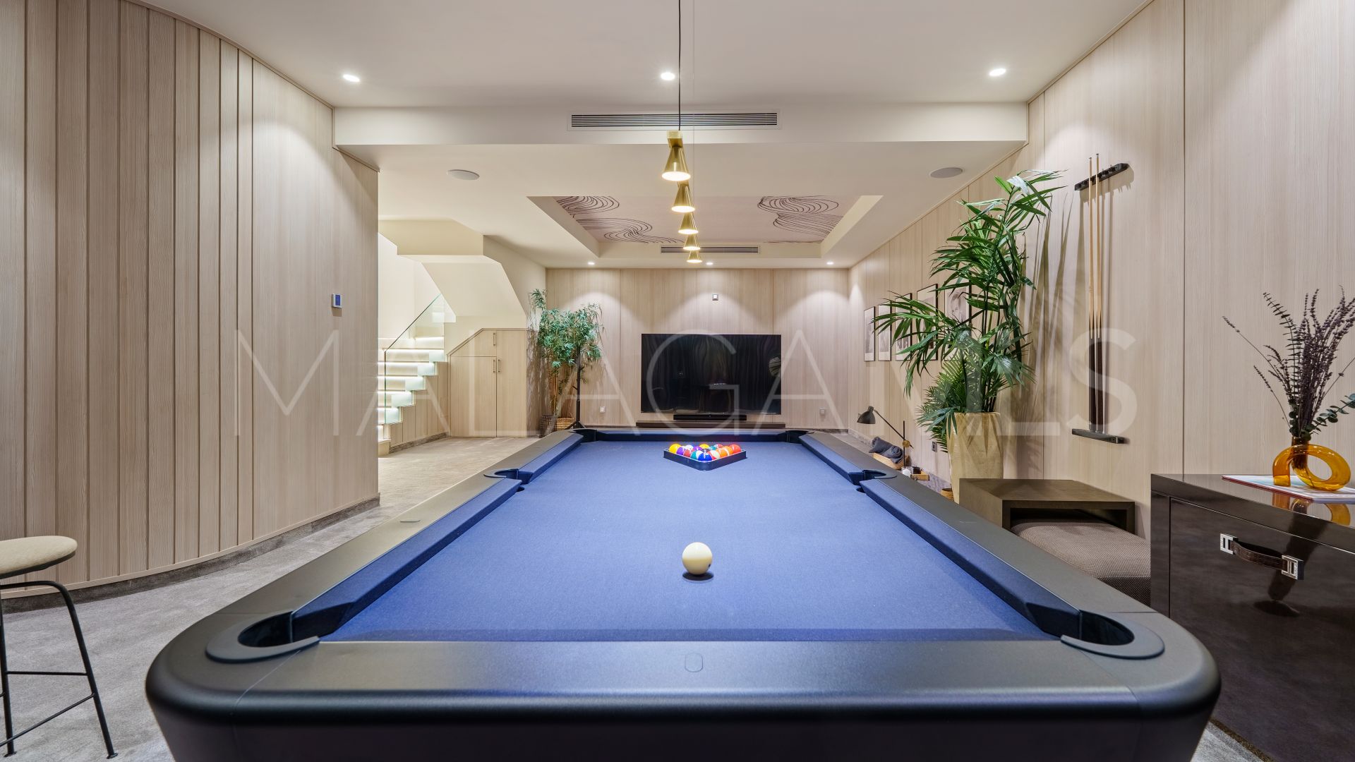 For sale ground floor duplex in Reserva de Sierra Blanca with 4 bedrooms