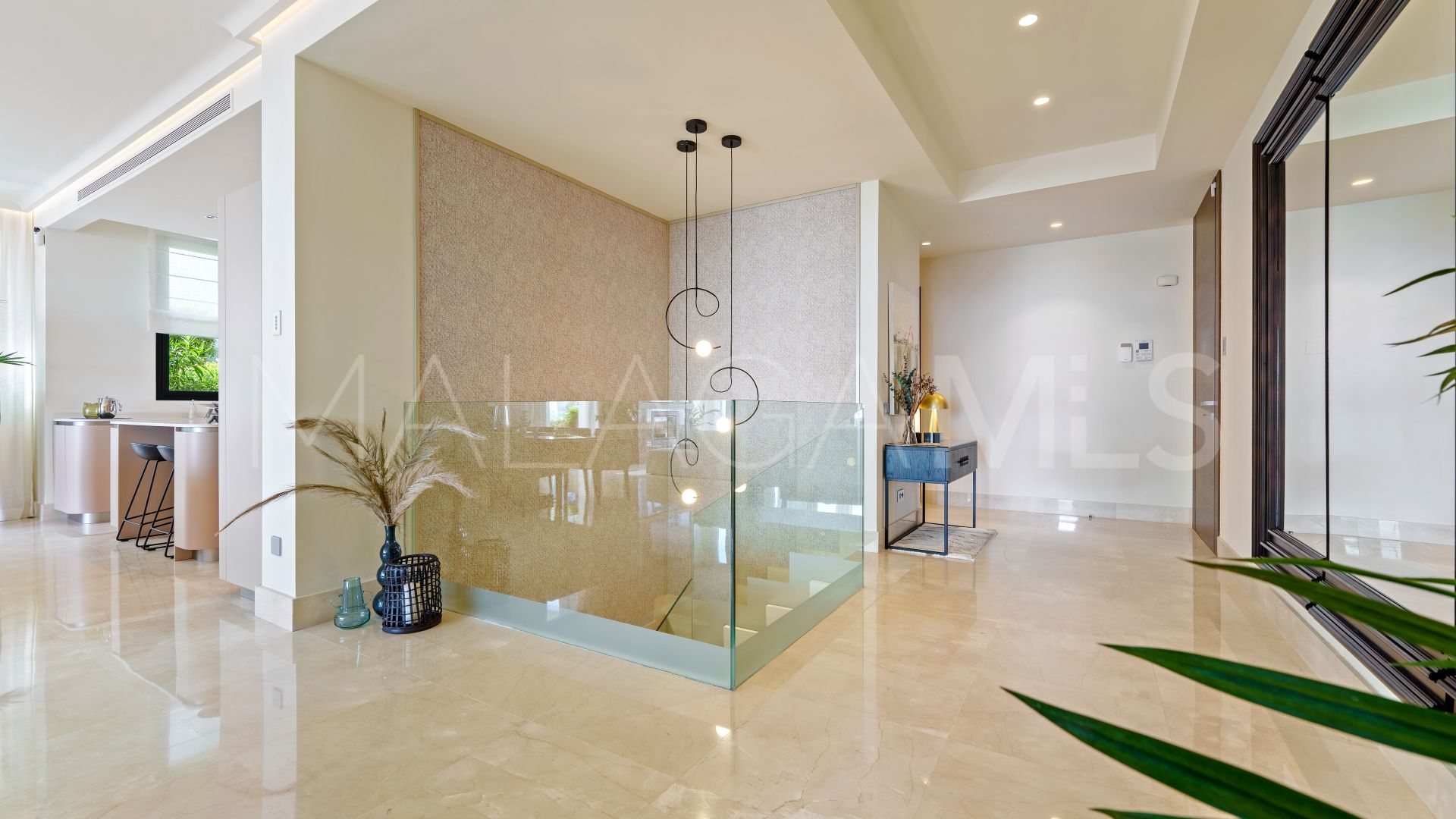 For sale ground floor duplex in Reserva de Sierra Blanca with 4 bedrooms