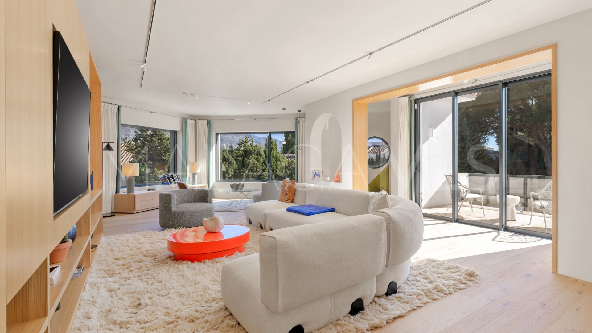 4 bedrooms villa in Las Brisas for sale