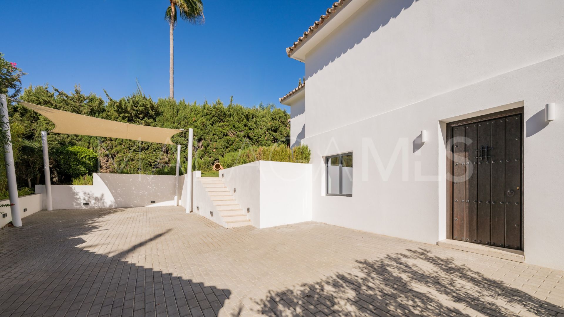 4 bedrooms villa in Las Brisas for sale