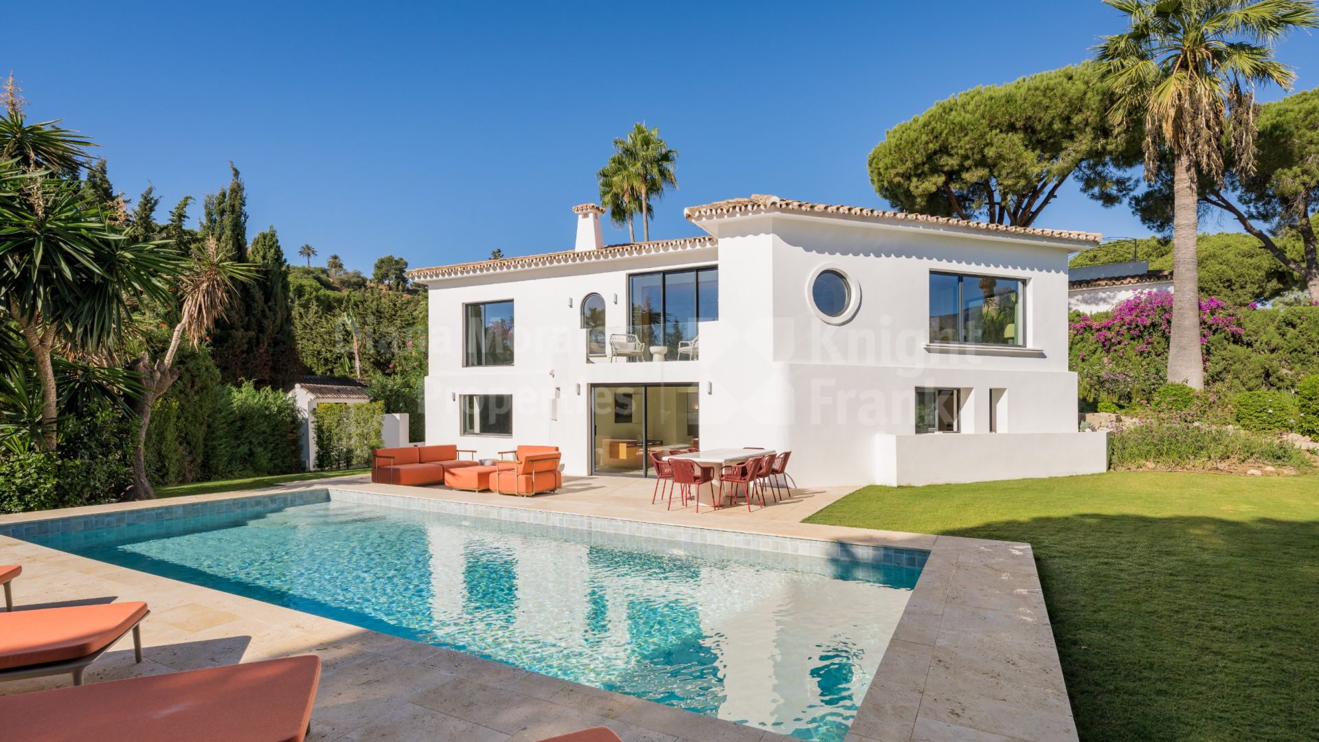 Las Brisas, Villa Madrisa, Mediterranean style home in the heart of Nueva Andalucía