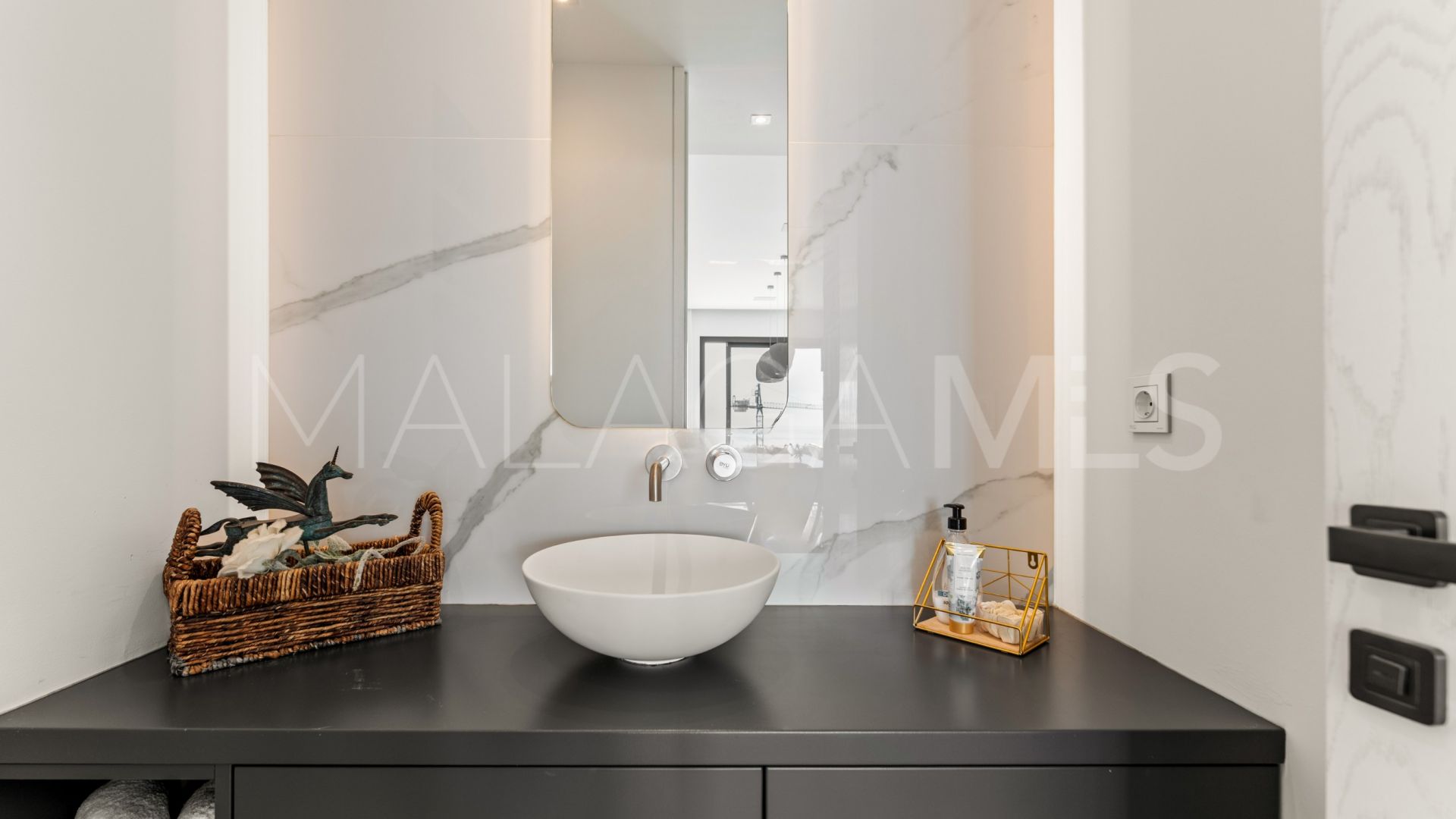 Wohnung for sale in Byu Hills