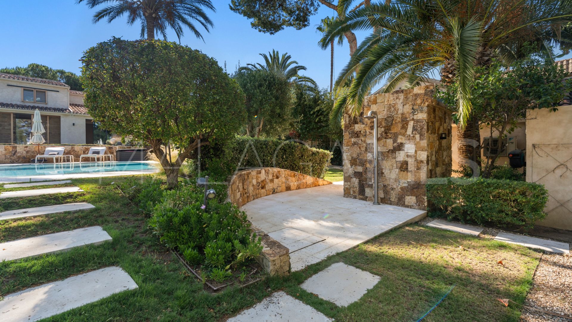 Villa for sale in Rio Real