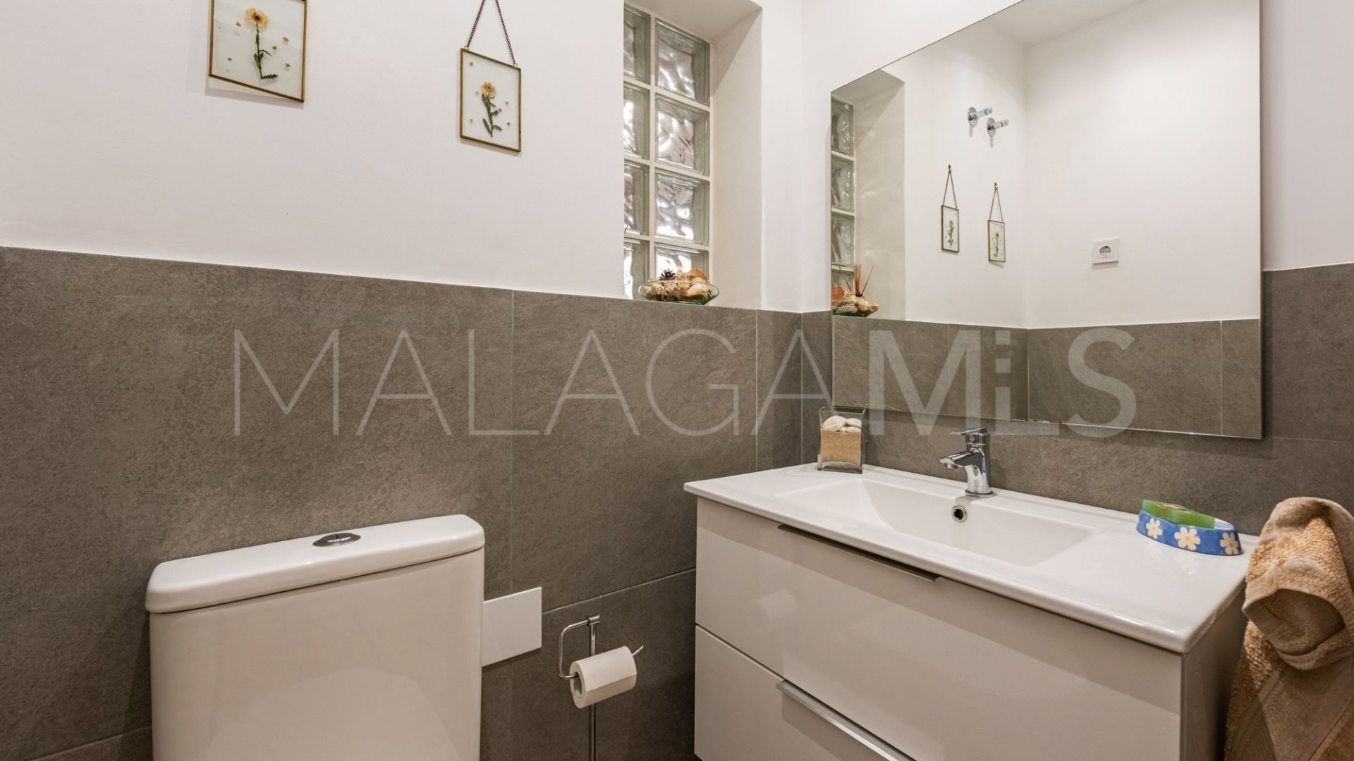 Radhus for sale in Marbella Golden Mile