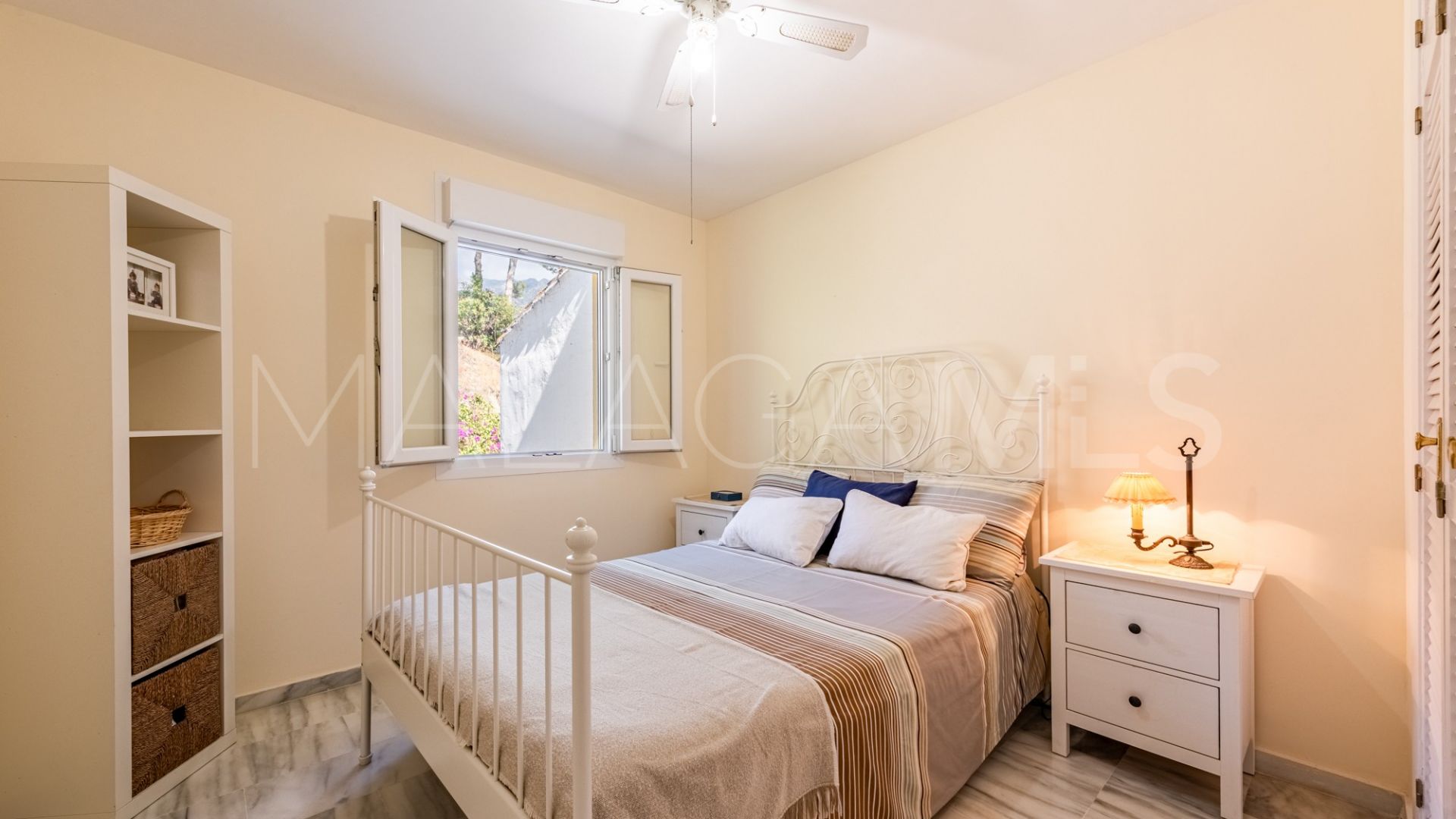 Radhus for sale in Marbella Golden Mile