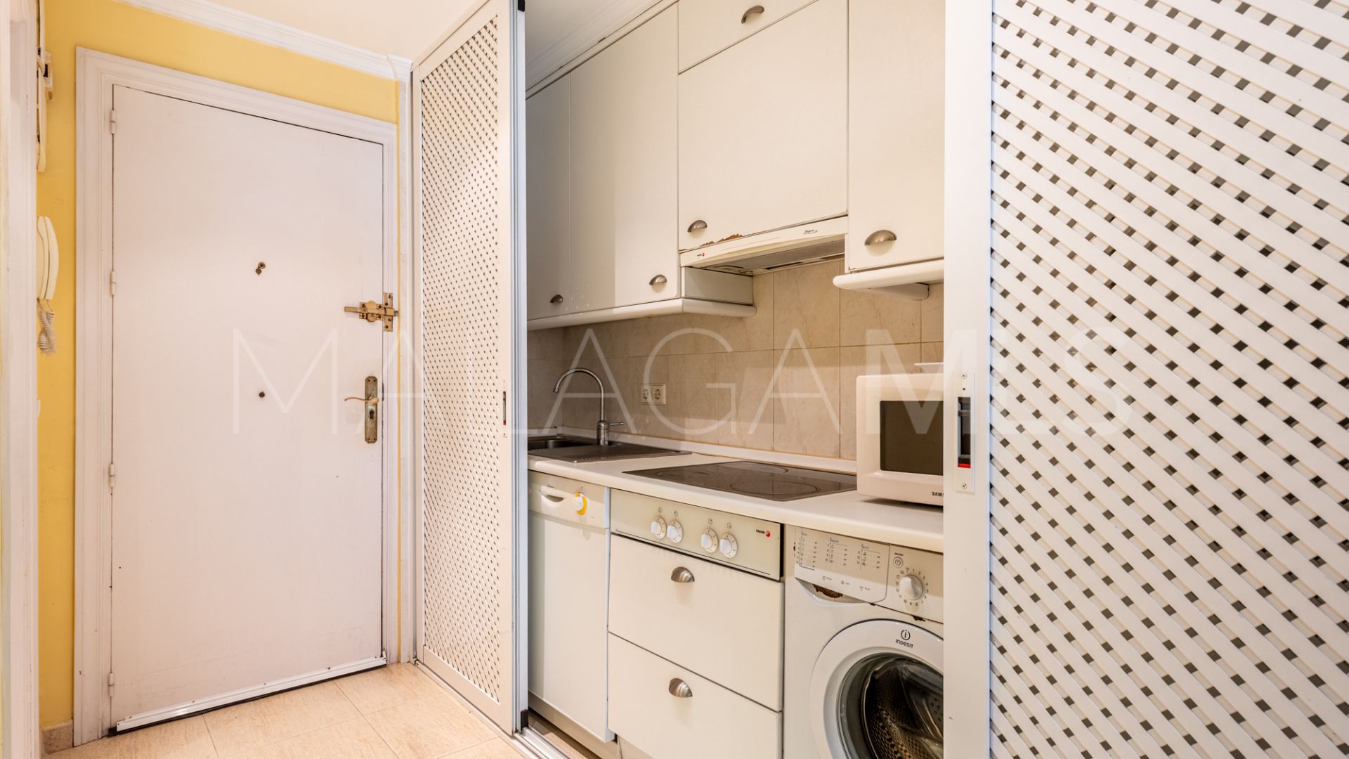 Studio for sale in Andalucia del Mar