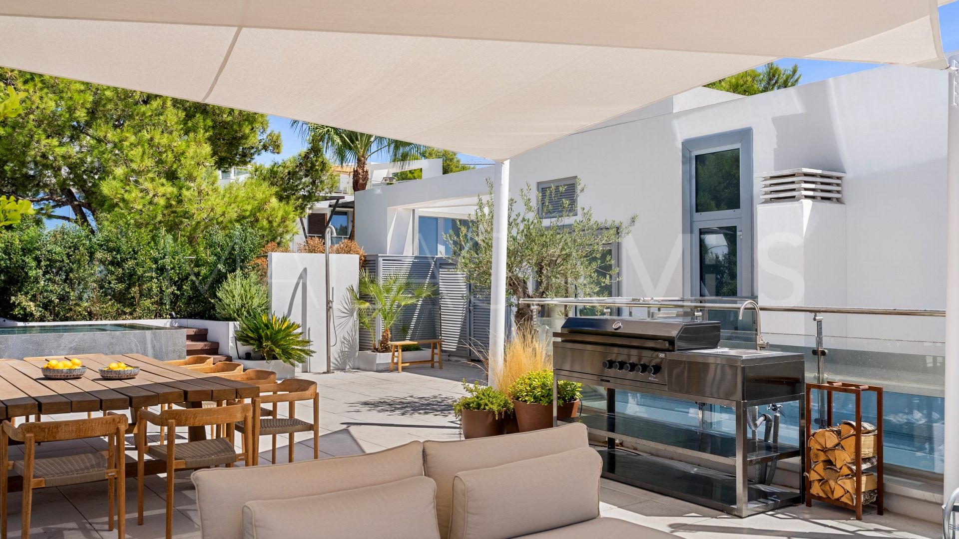 For sale semi detached villa in Meisho Hills