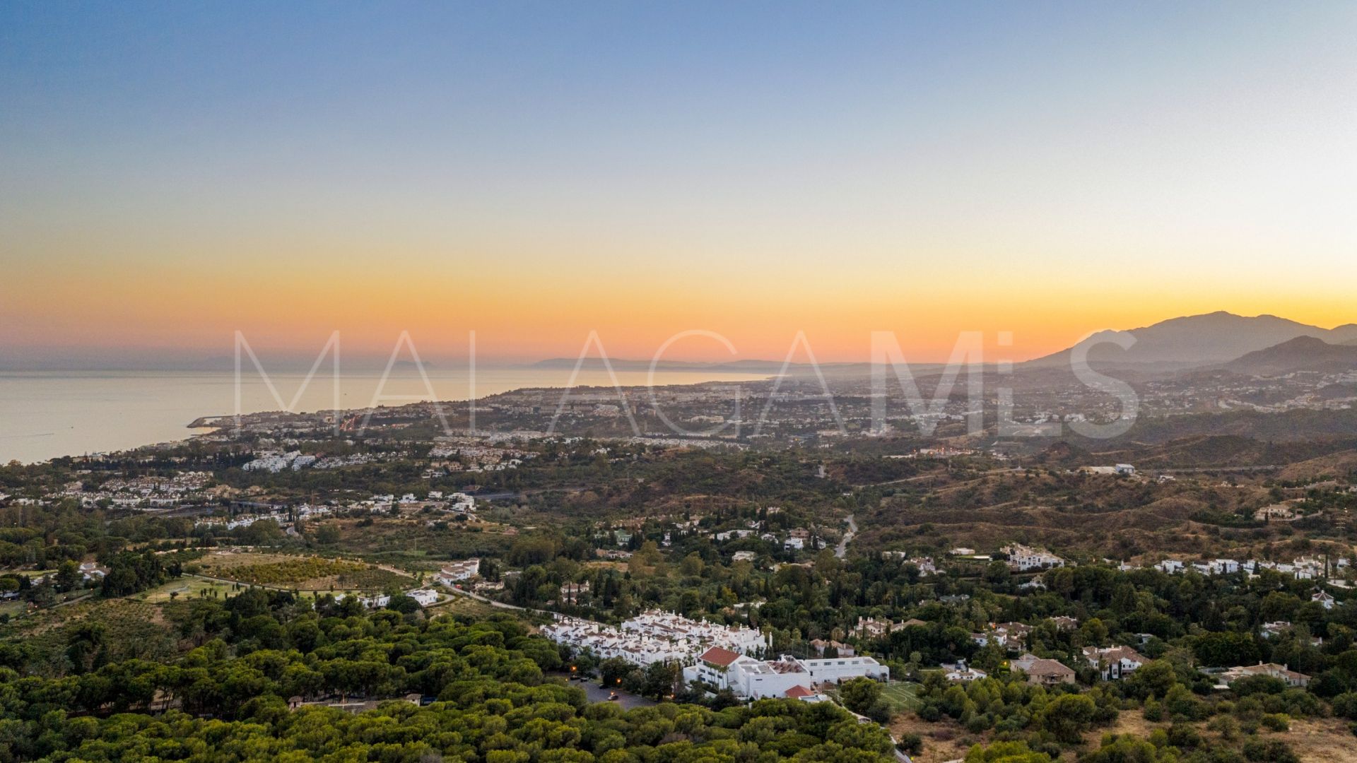 For sale semi detached villa in Meisho Hills