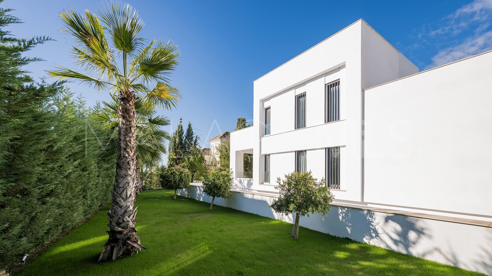 5 bedrooms Las Chapas villa for sale
