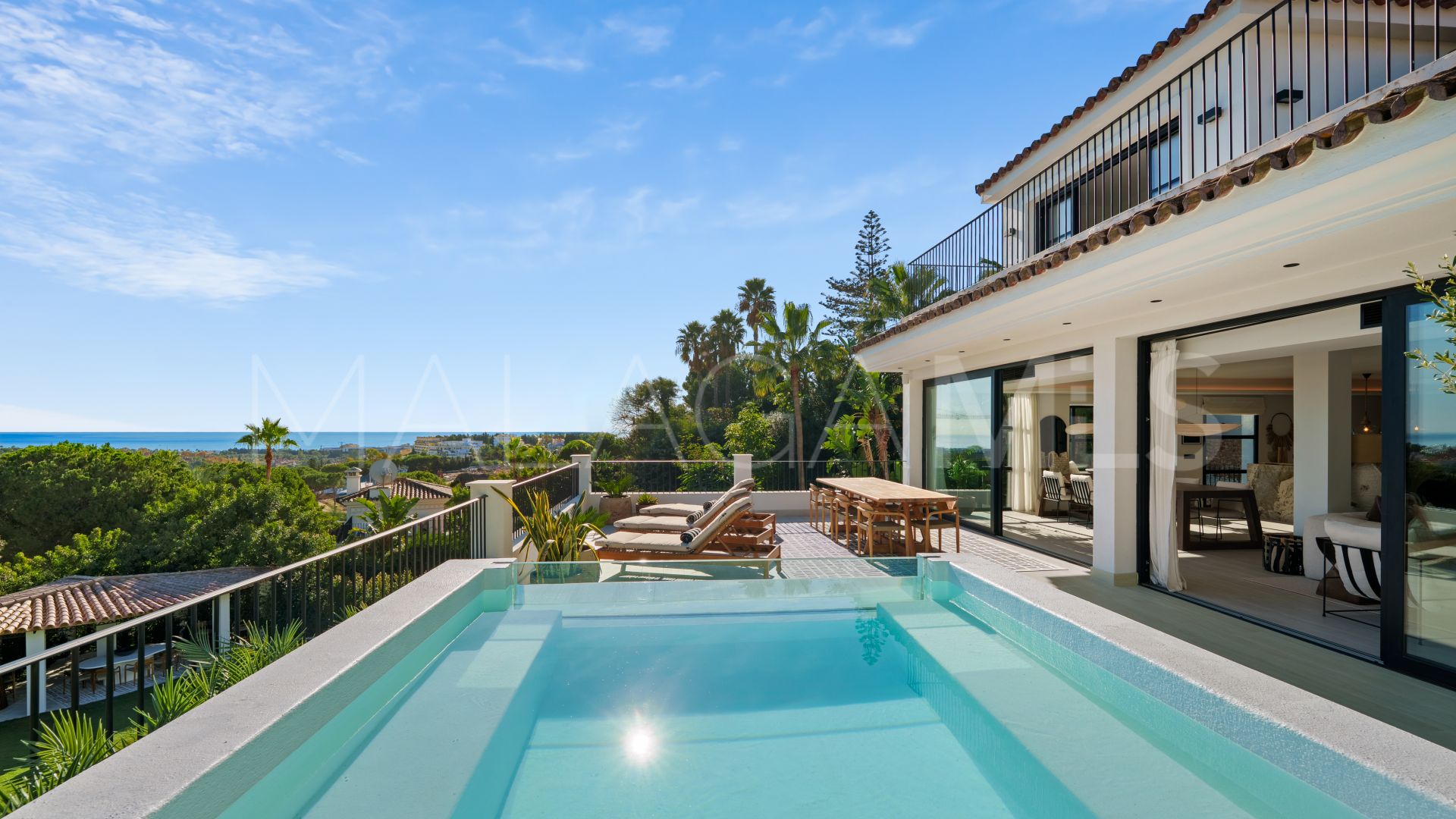 For sale Las Brisas villa with 6 bedrooms