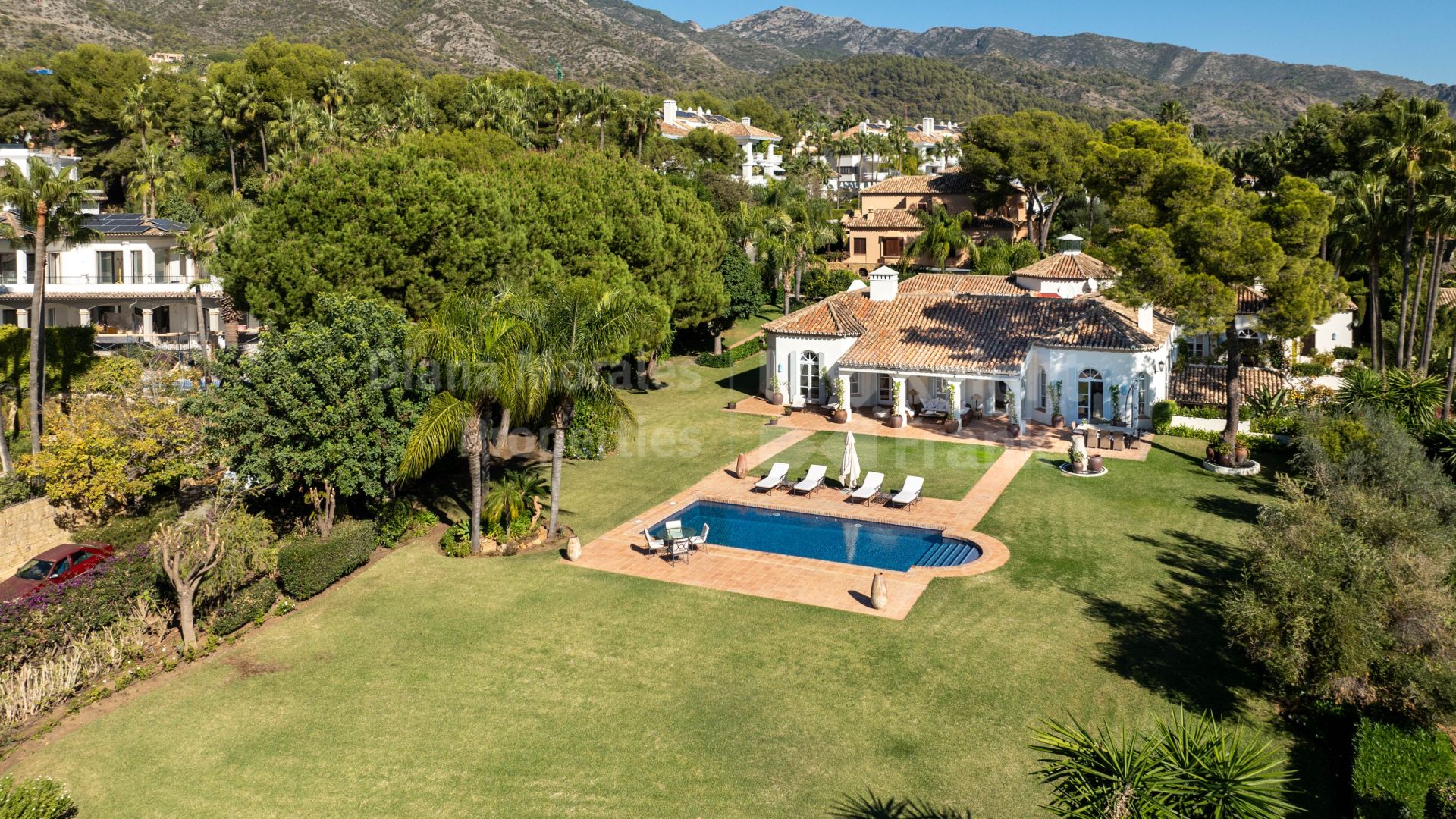 Altos Reales, Casa de los Sueños, klassische Eleganz an der Goldenen Meile