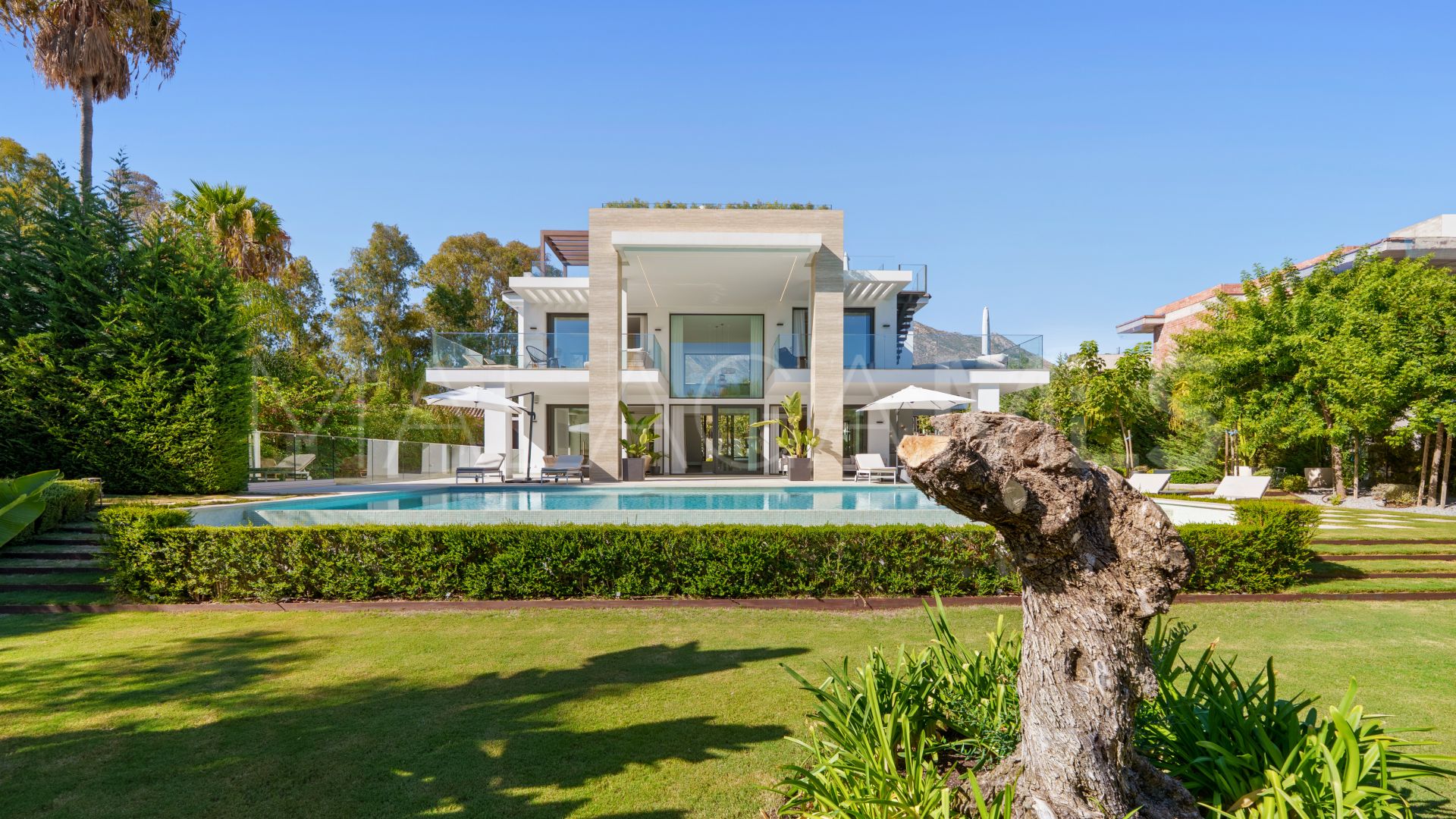 Villa de 6 bedrooms a la venta in Altos de Puente Romano
