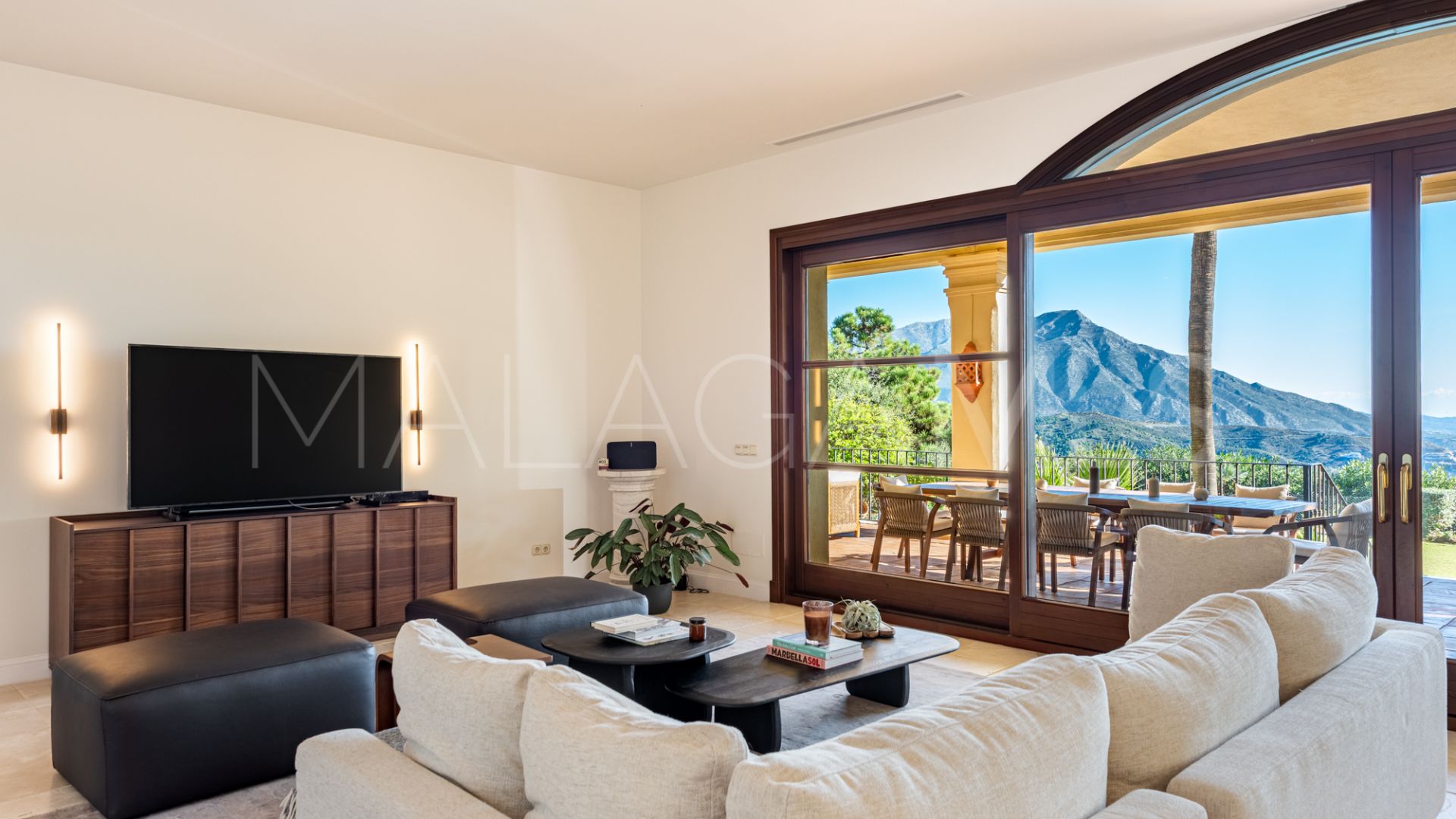 Villa for sale in La Zagaleta with 5 bedrooms