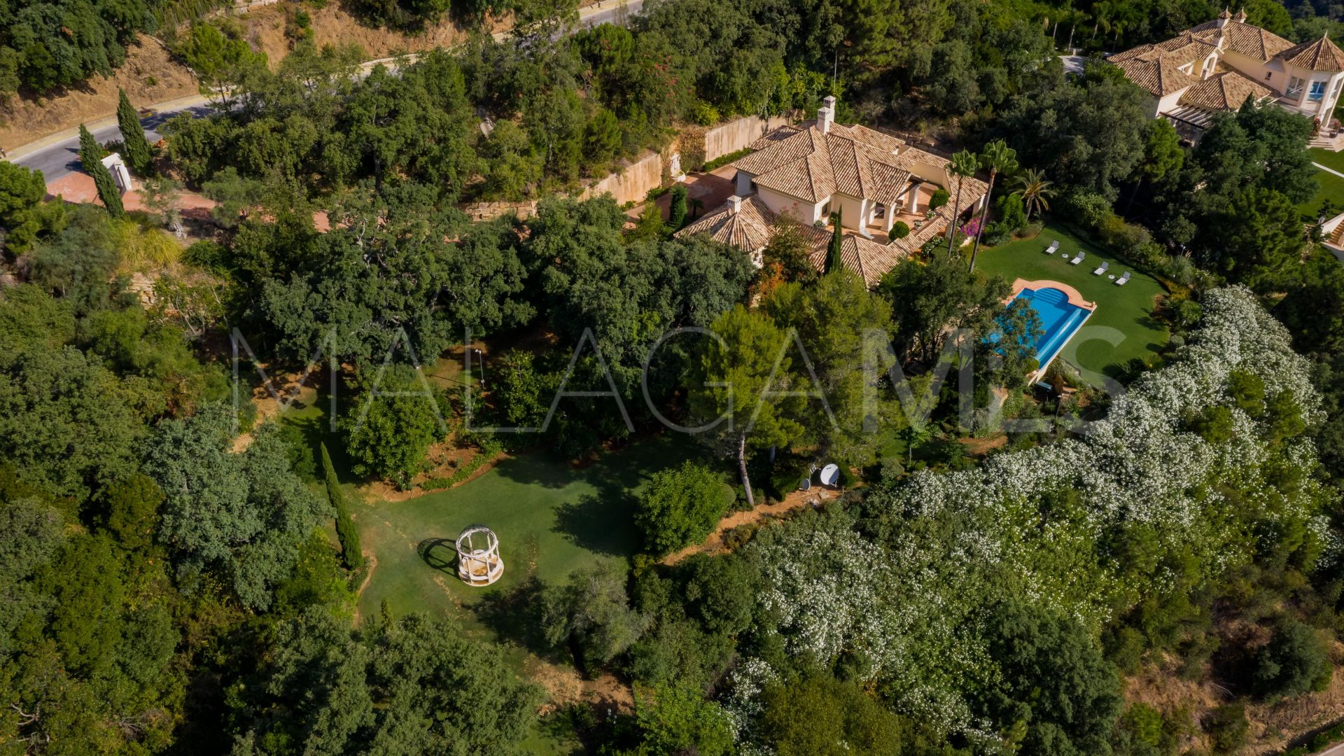 Villa for sale in La Zagaleta with 5 bedrooms