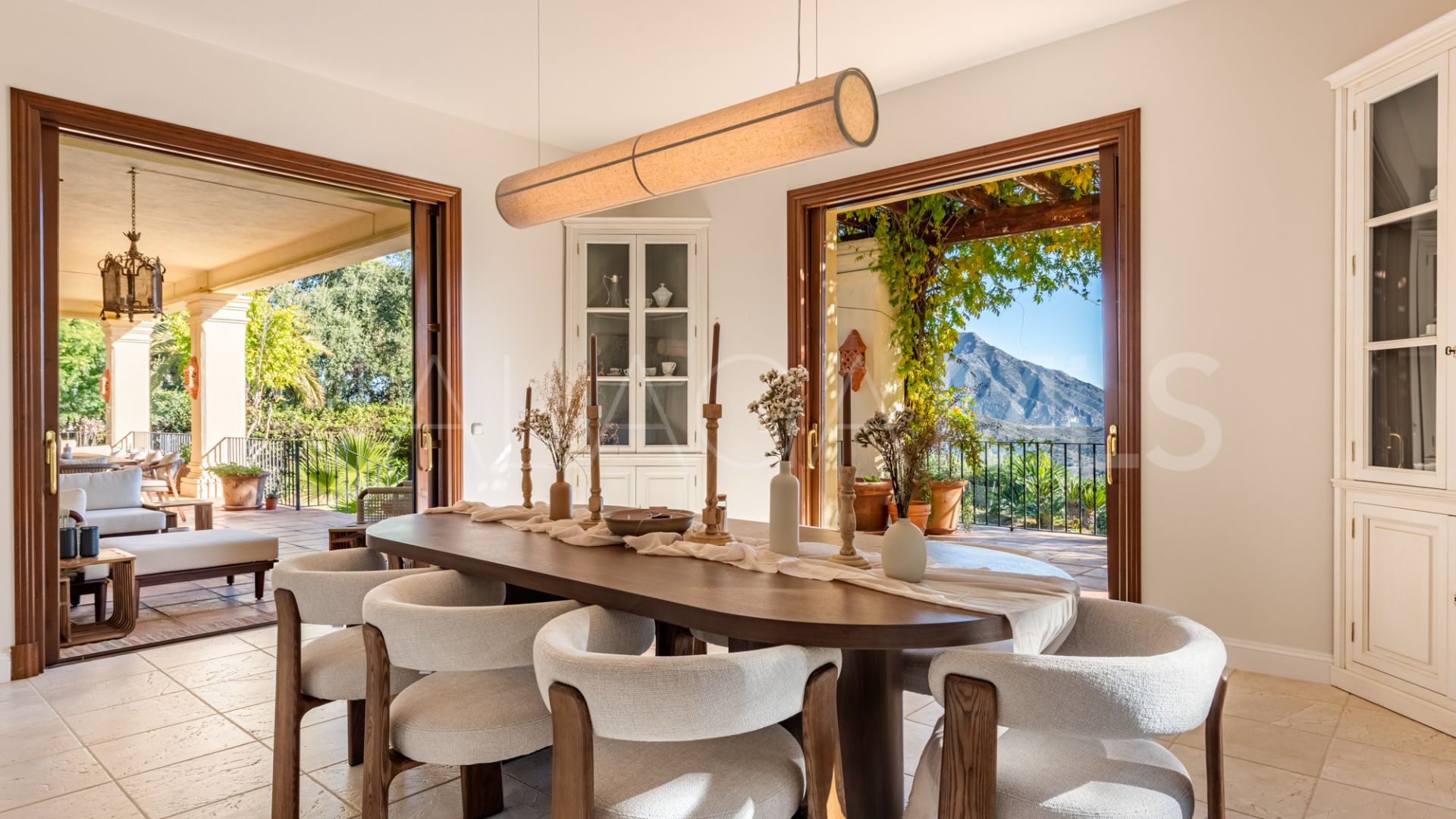 Villa for sale in La Zagaleta with 5 bedrooms