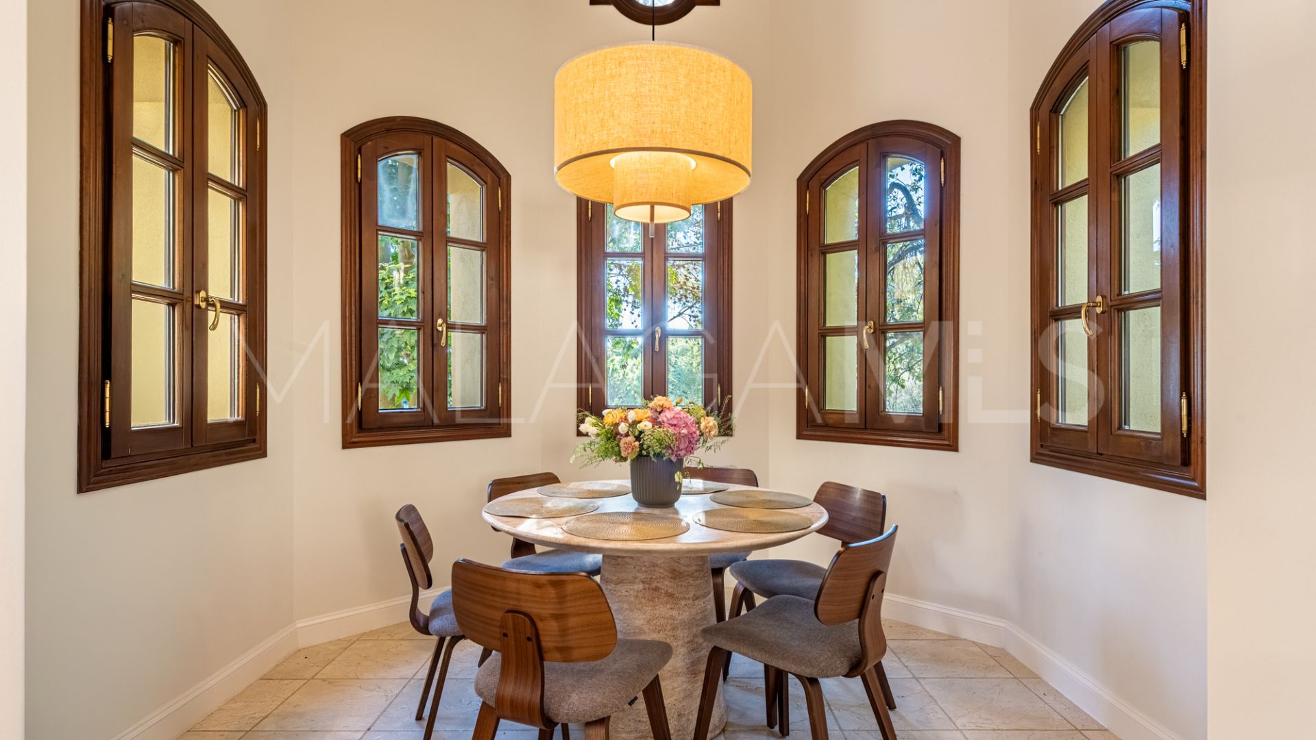 Villa for sale in La Zagaleta with 5 bedrooms