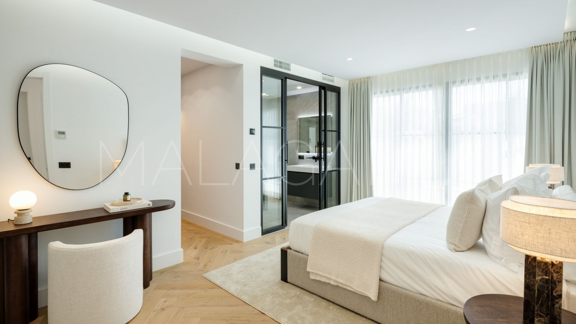 Villa a la venta in El Herrojo de 5 bedrooms