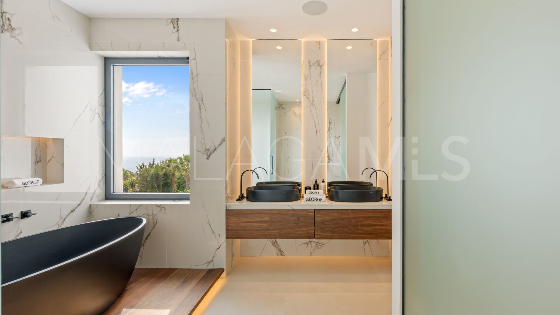 Villa for sale in Sierra Blanca