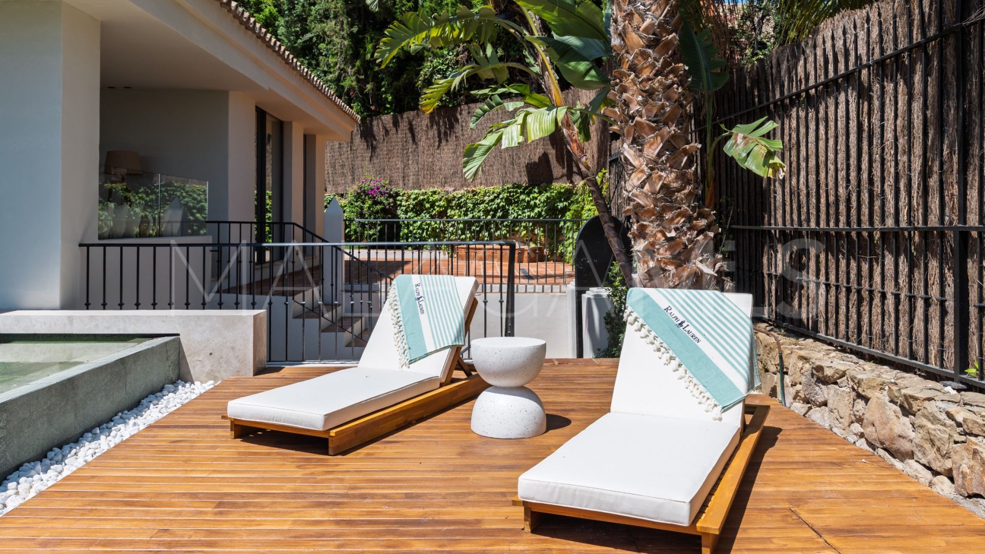 Villa for sale in Haza del Conde