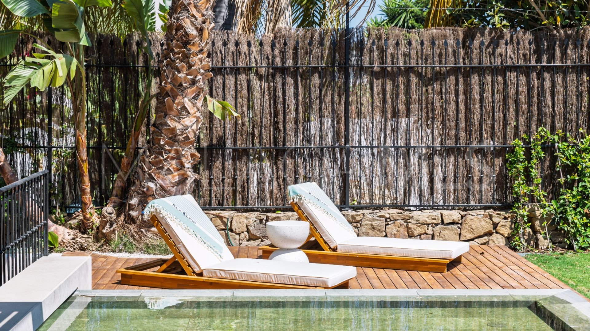 Villa for sale in Haza del Conde