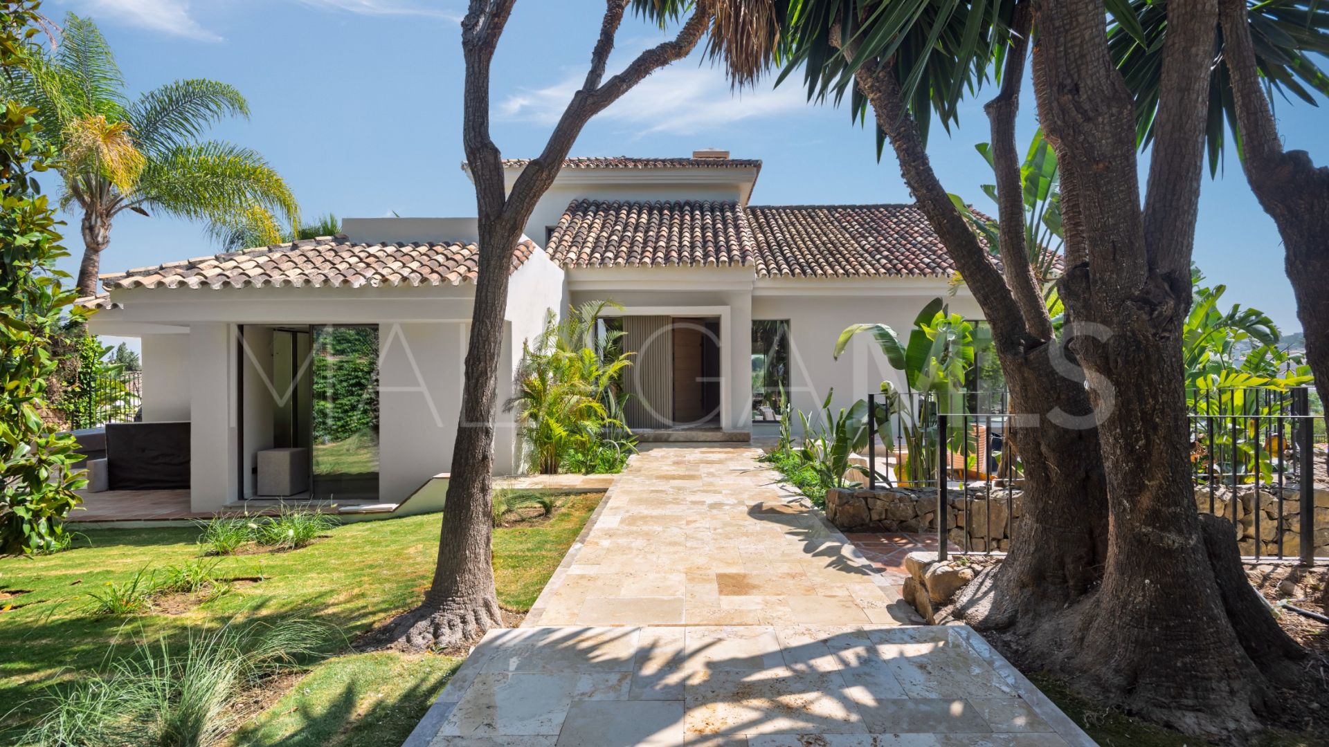 Villa for sale in Haza del Conde