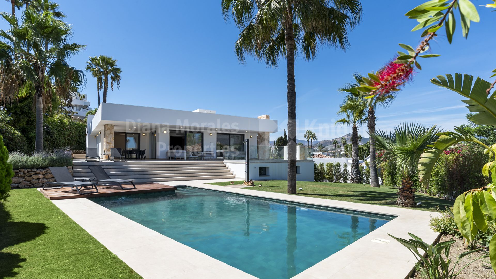 Guadalmina Alta, Guadalmina 19, villa familiar con jardín y piscina privada