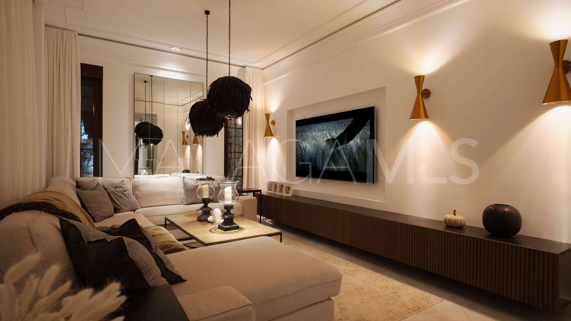 Buy villa in El Madroñal