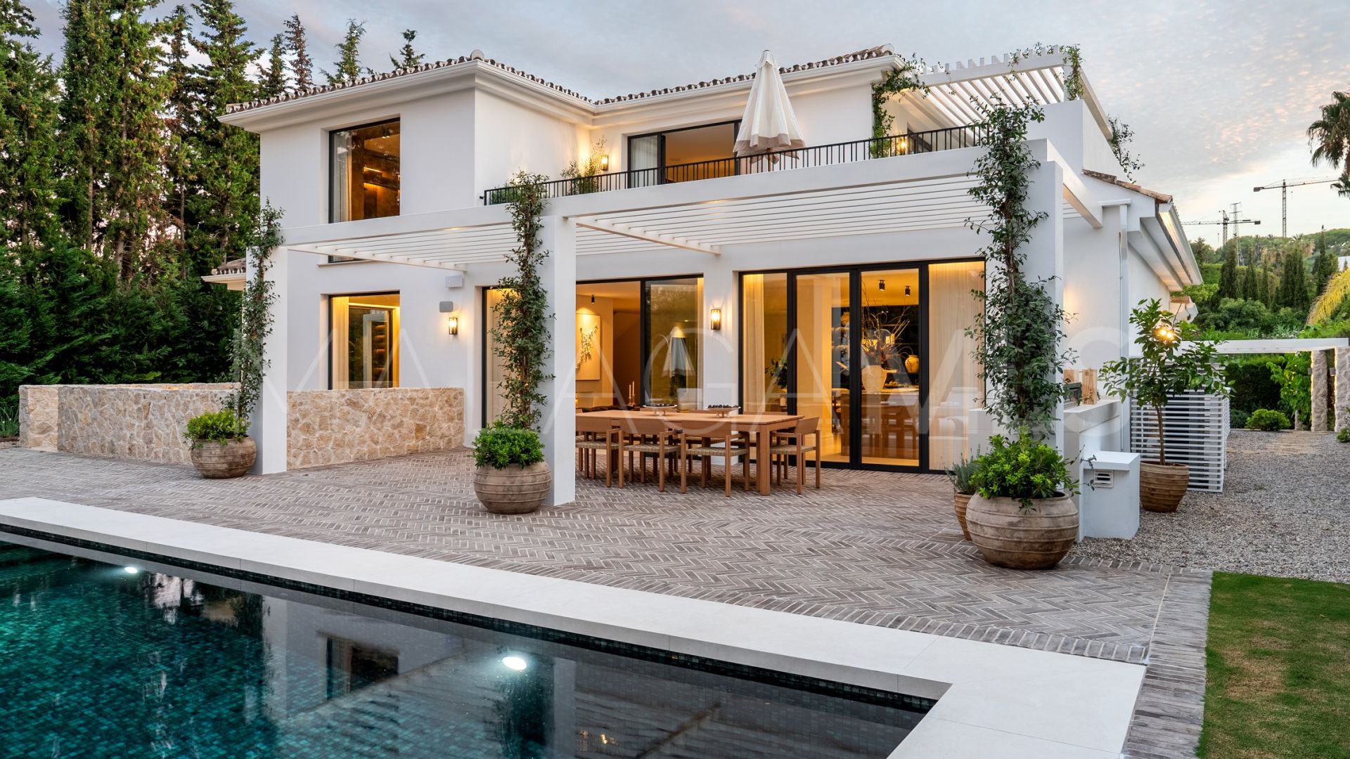 Villa for sale in Las Brisas