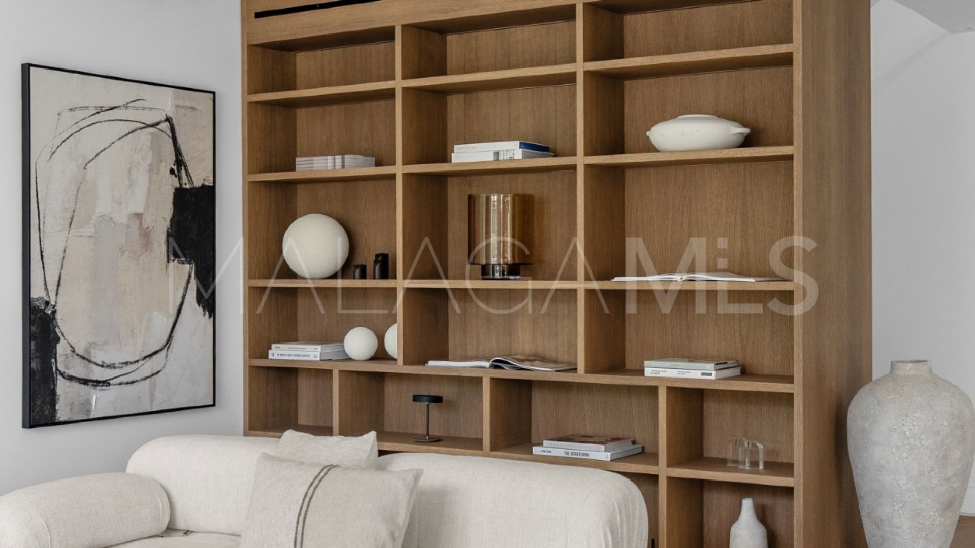 Villa for sale in Las Brisas