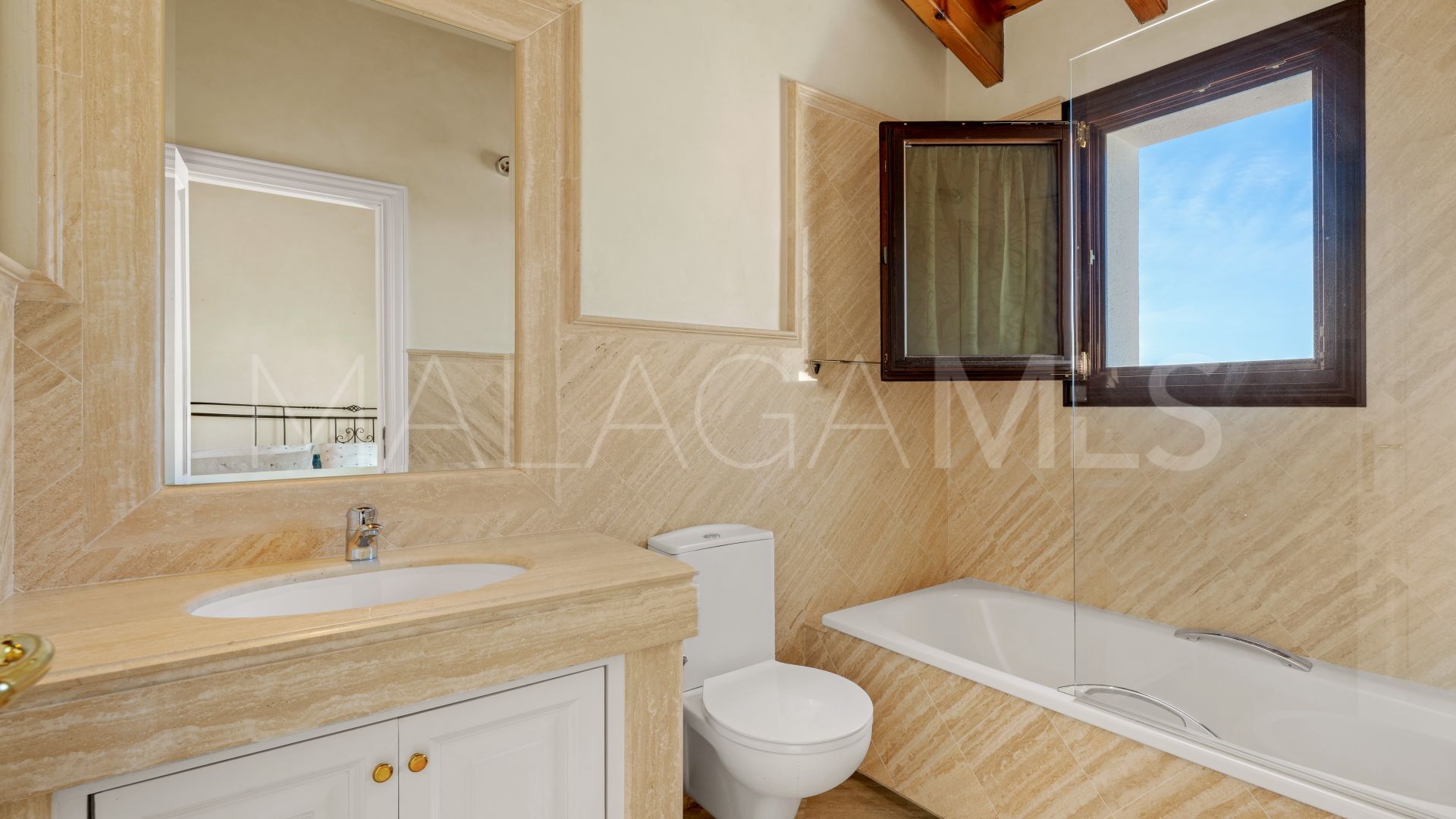 4 bedrooms apartment in Monte Paraiso Country Club for sale