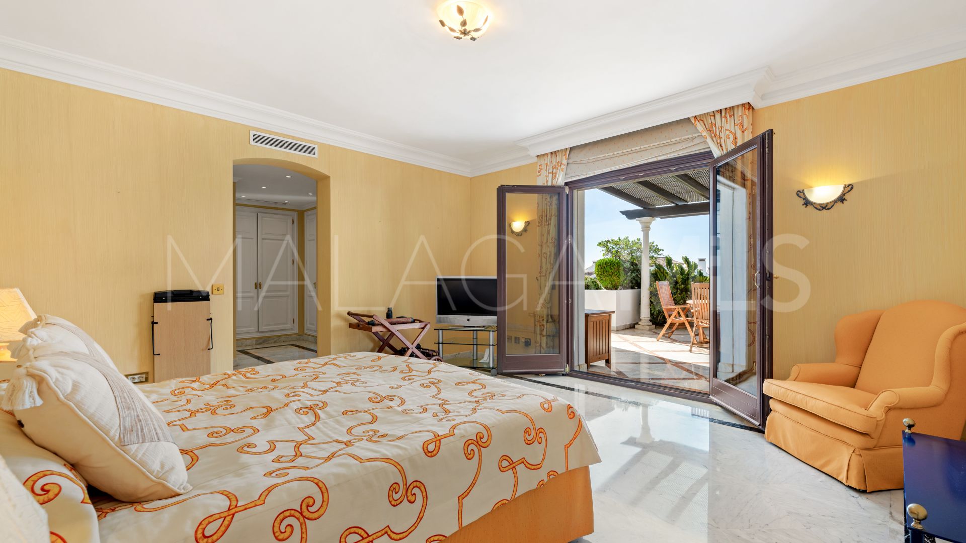 4 bedrooms apartment in Monte Paraiso Country Club for sale