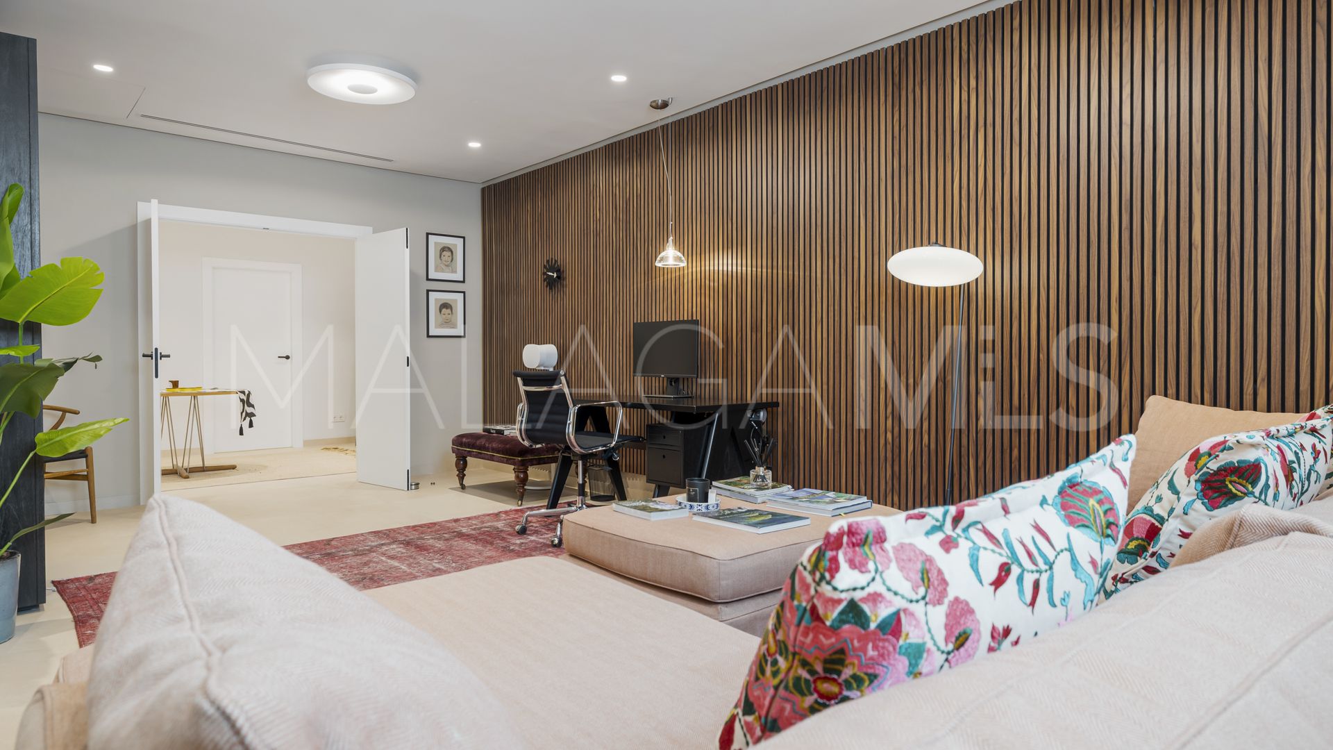 Villa for sale in Las Lomas del Marbella Club