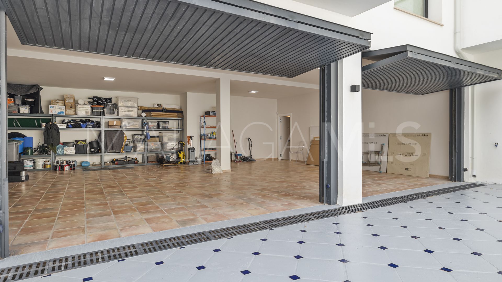 Villa for sale in Las Lomas del Marbella Club