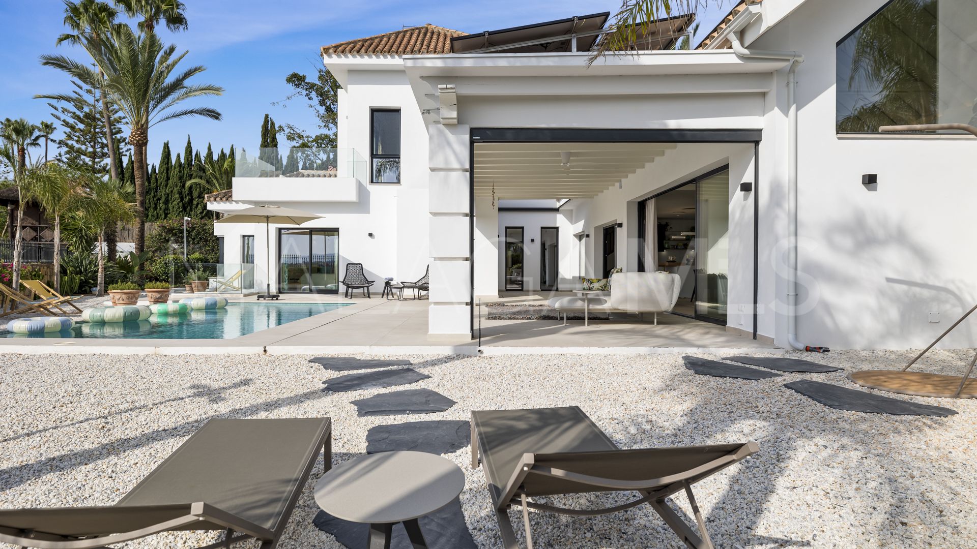 Villa for sale in Las Lomas del Marbella Club