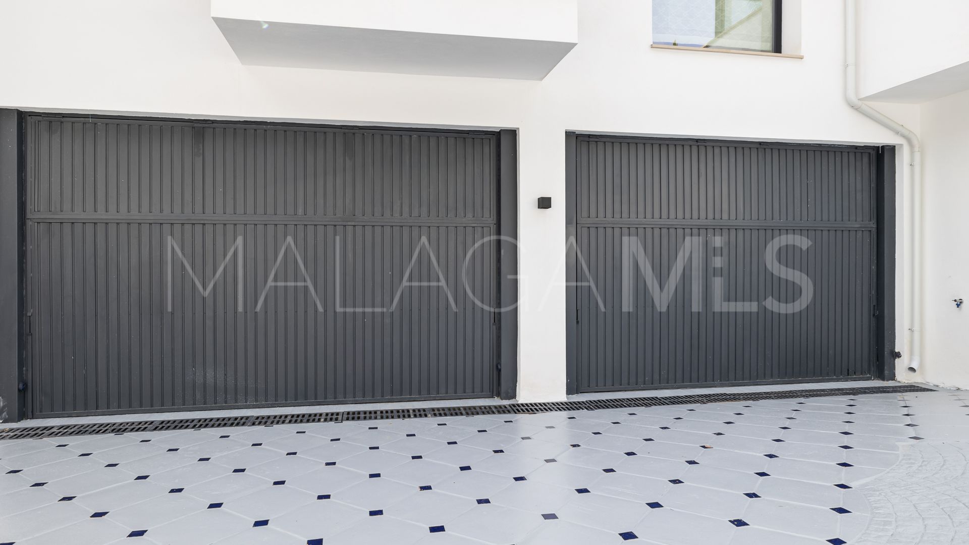 Villa for sale in Las Lomas del Marbella Club