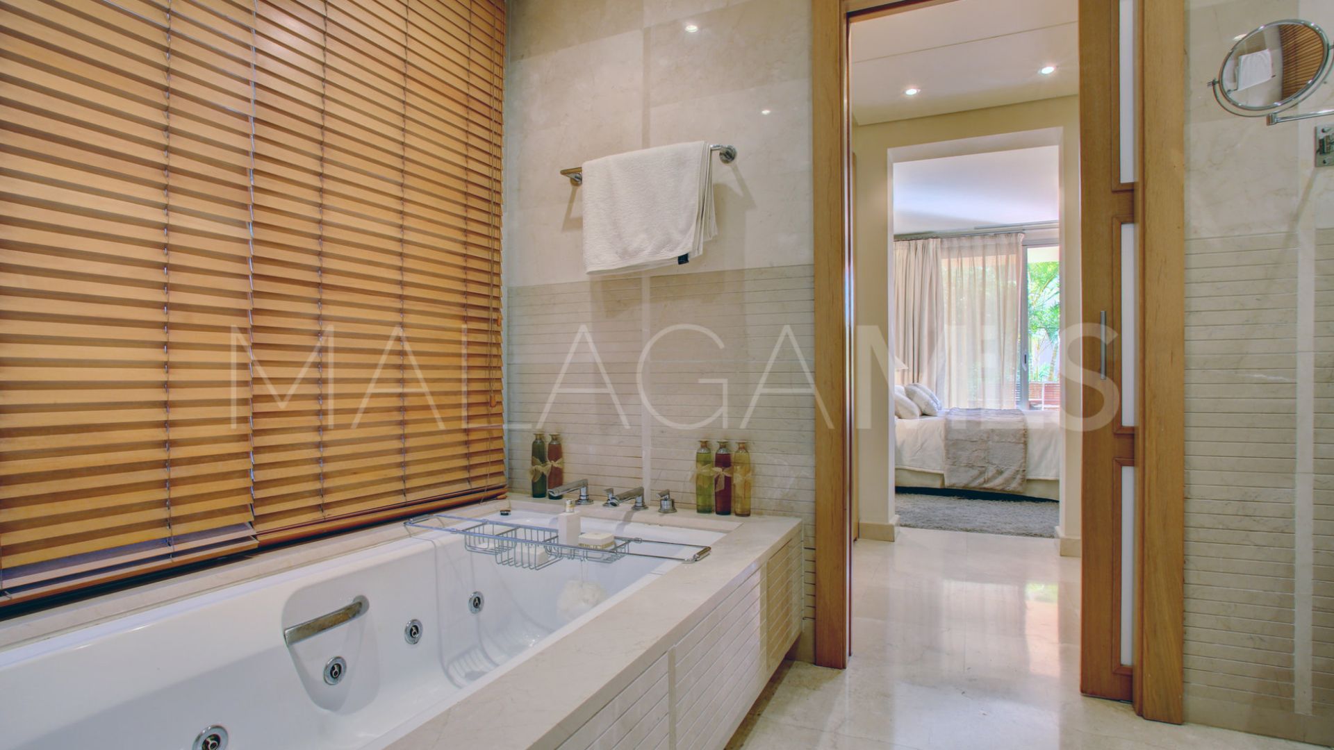 Erdgeschosswohnung for sale in Mansion Club