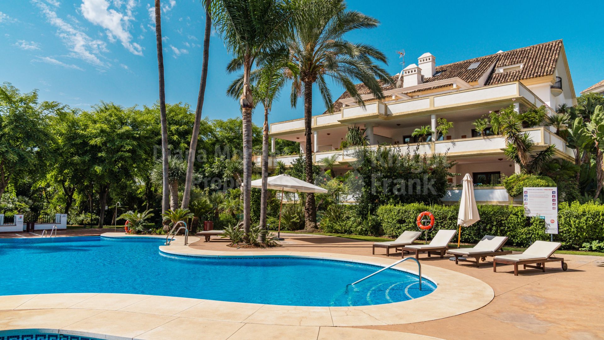 Wunderschönes, komplett renoviertes Penthouse in Lomas del Rey