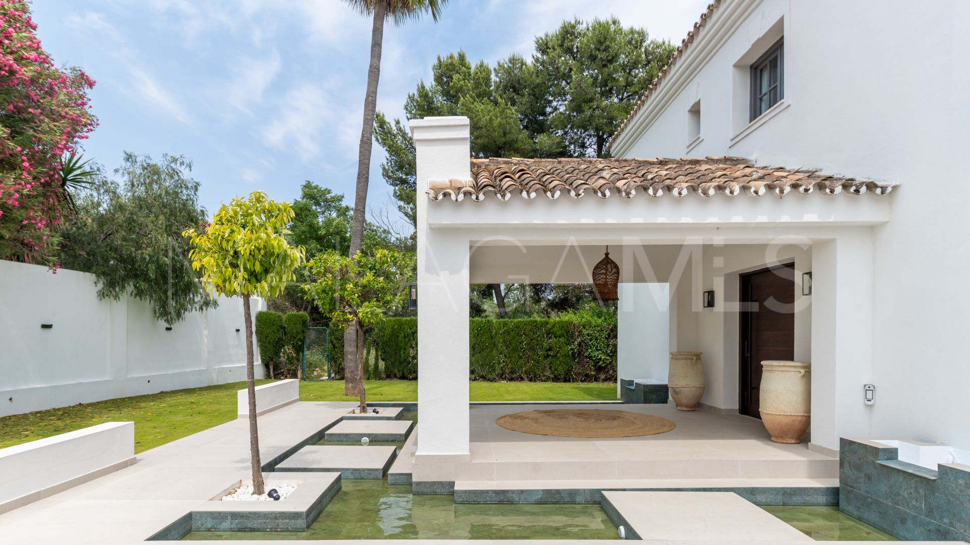 Villa for sale in Atalaya