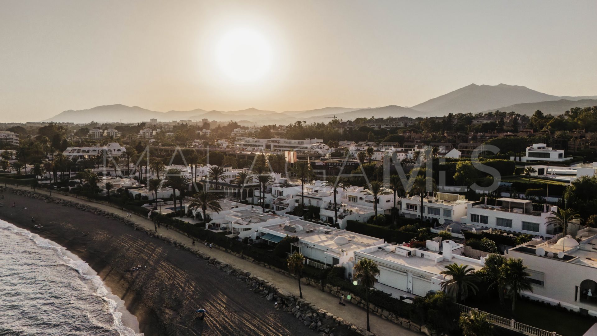 Reihenhaus for sale in Marbella Goldene Meile