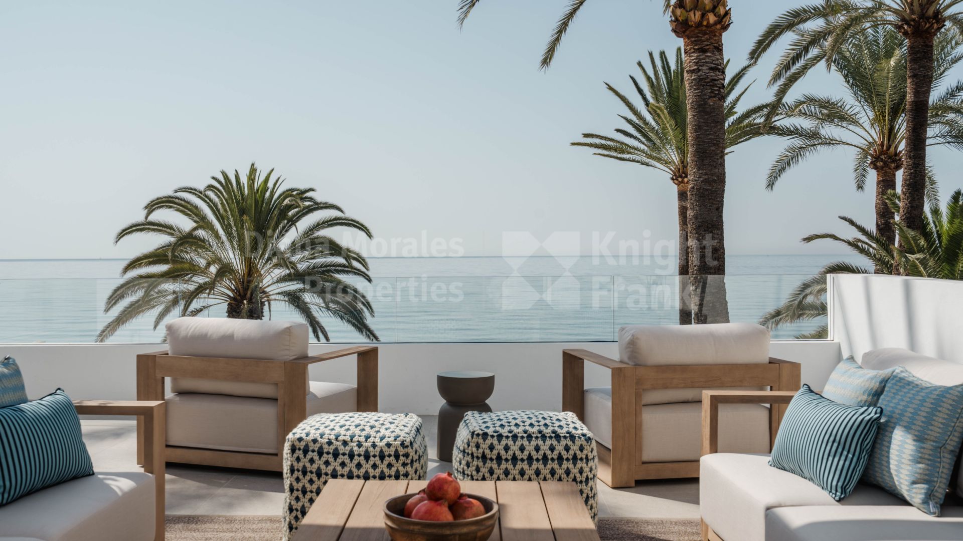 Marbella Golden Mile, The Beach House, beachfront townhouse on the Golden Mile