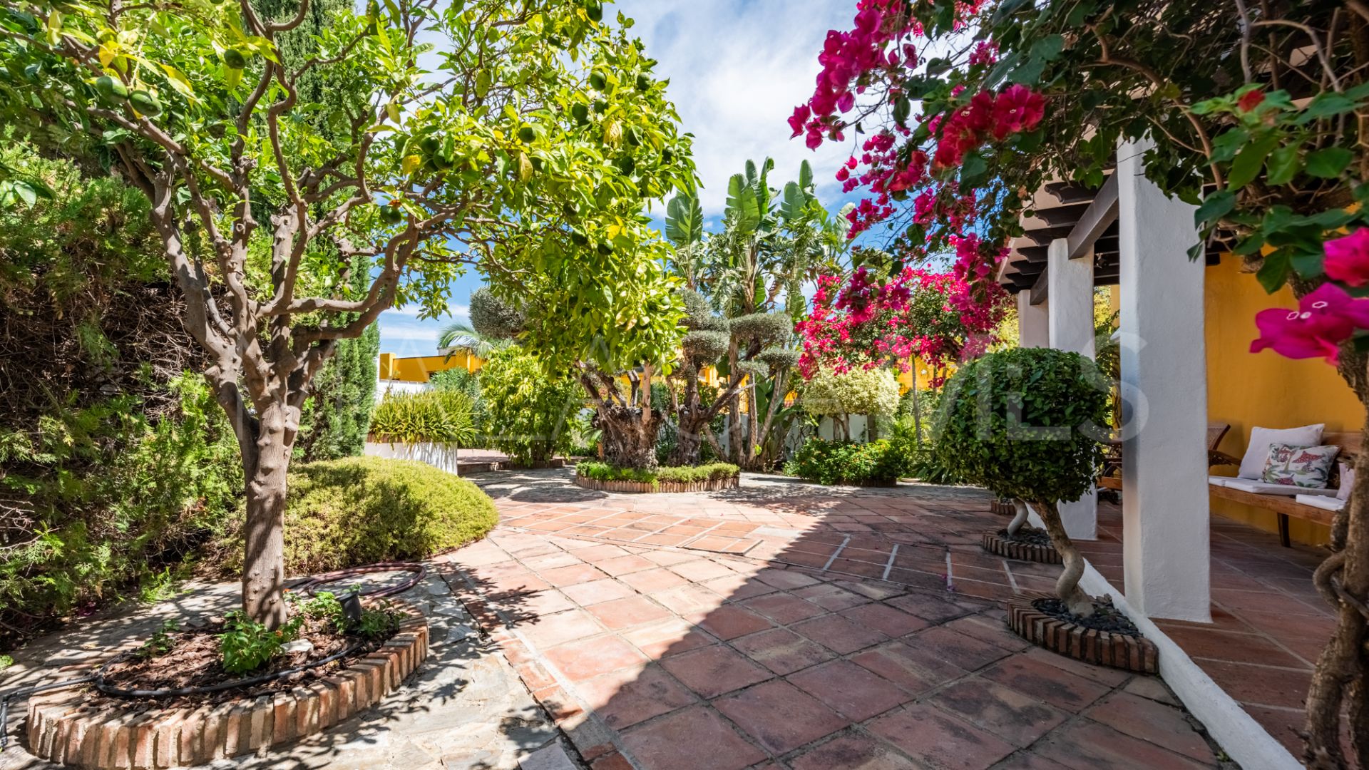 Villa for sale in Bel Air