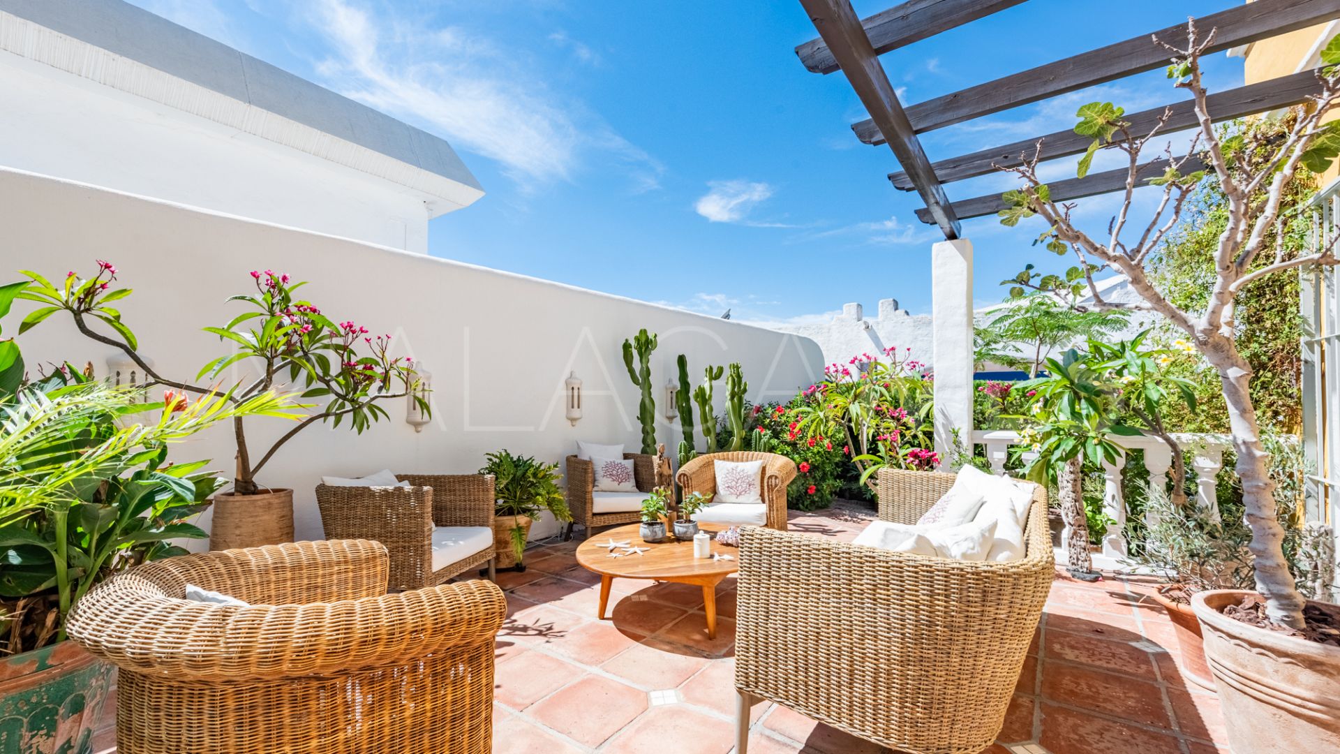Villa for sale in Bel Air