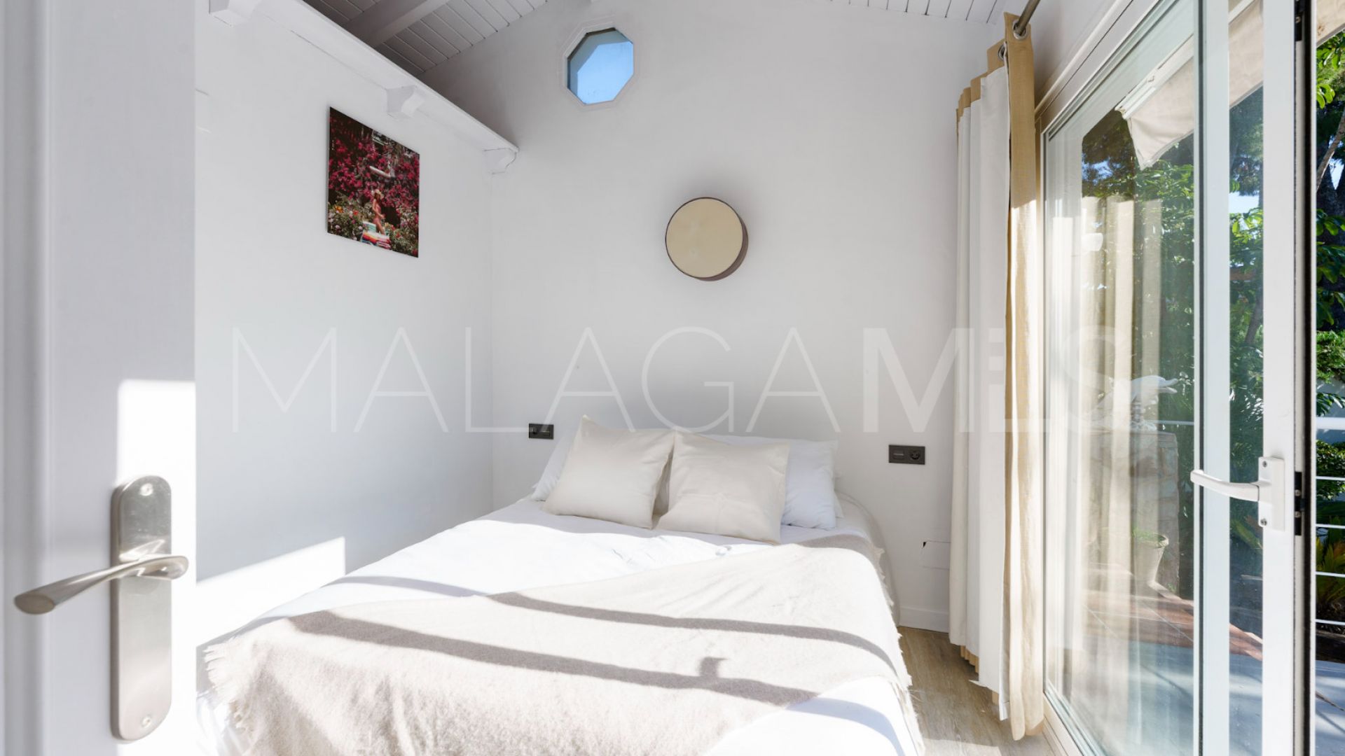 Villa for sale in La Campana