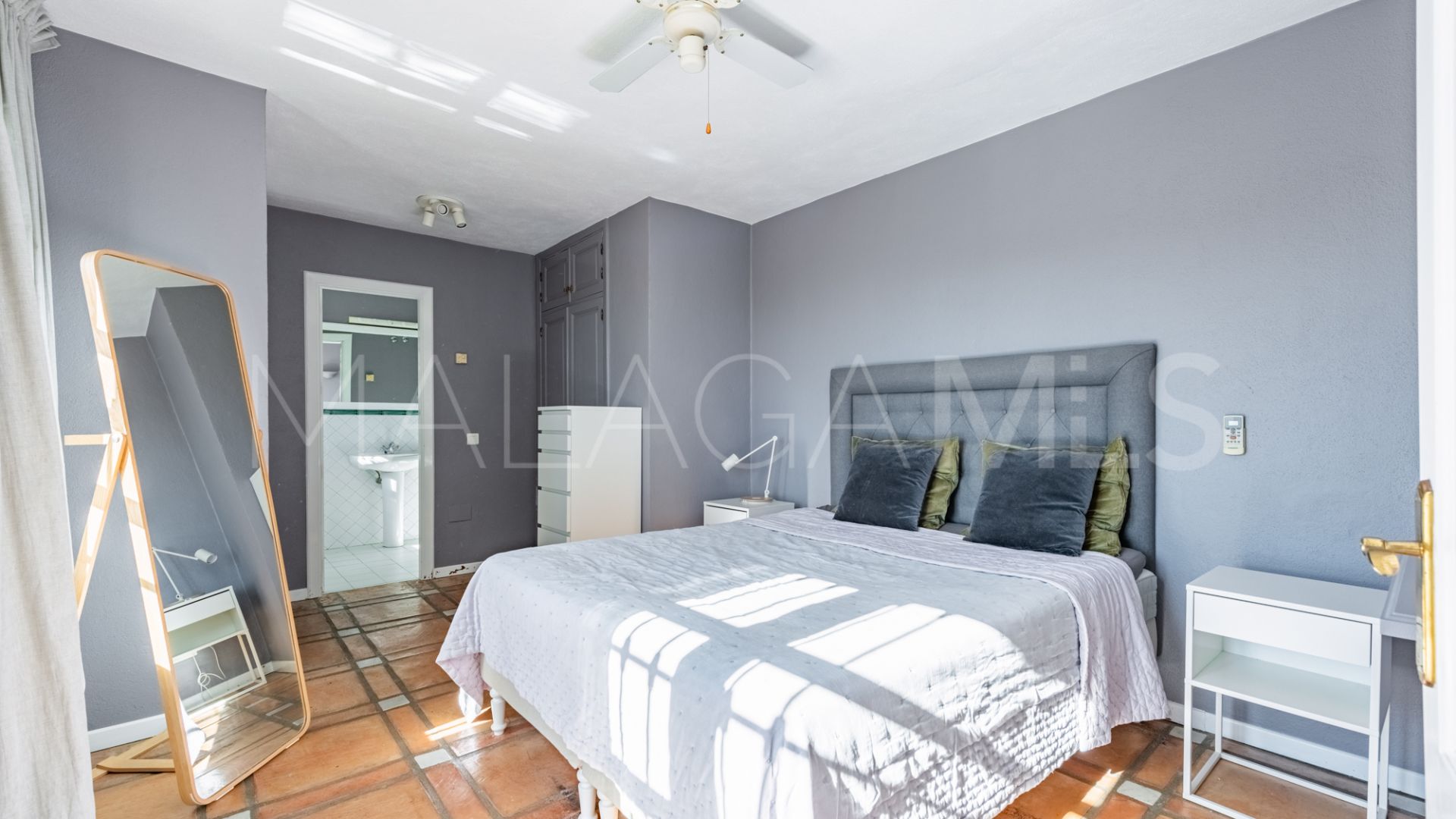 Villa for sale in El Madroñal